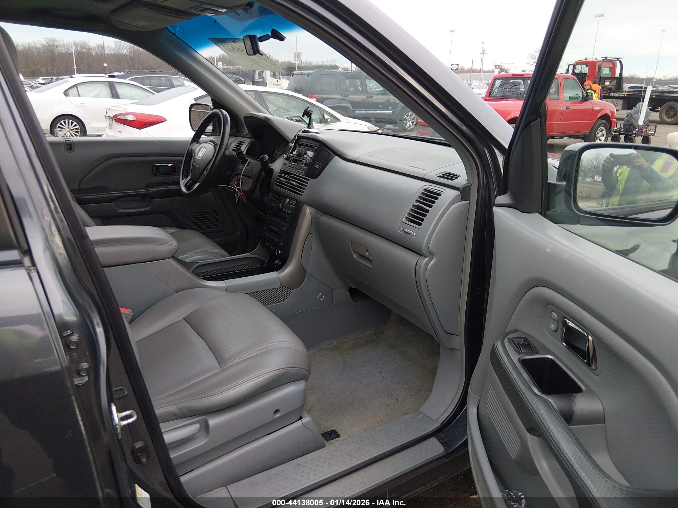 HONDA PILOT image 5