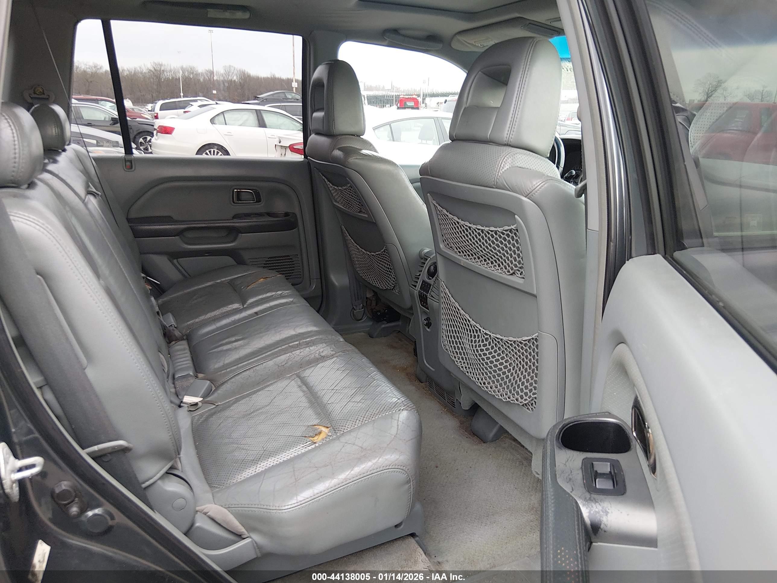 HONDA PILOT image 8
