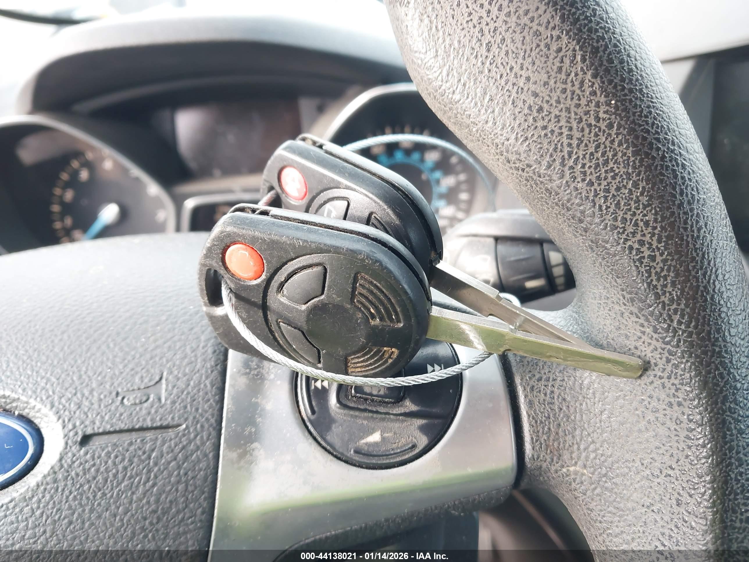 FORD ESCAPE image 11