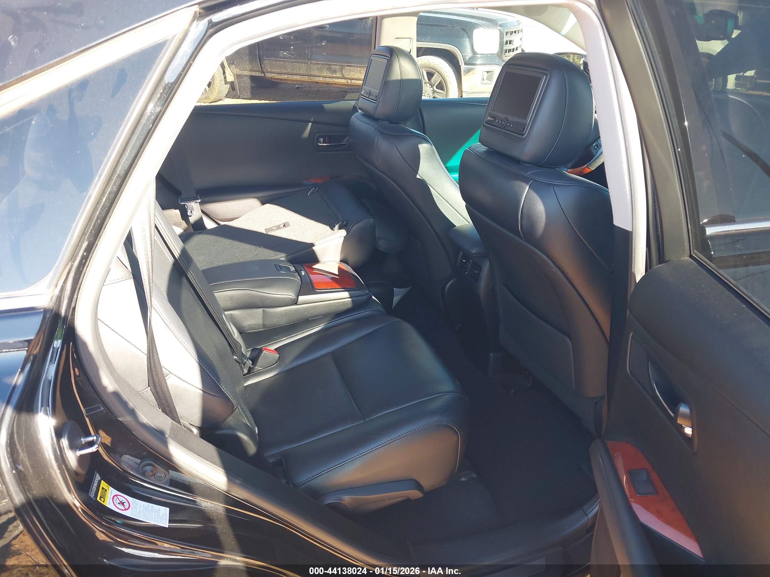 LEXUS RX image 8