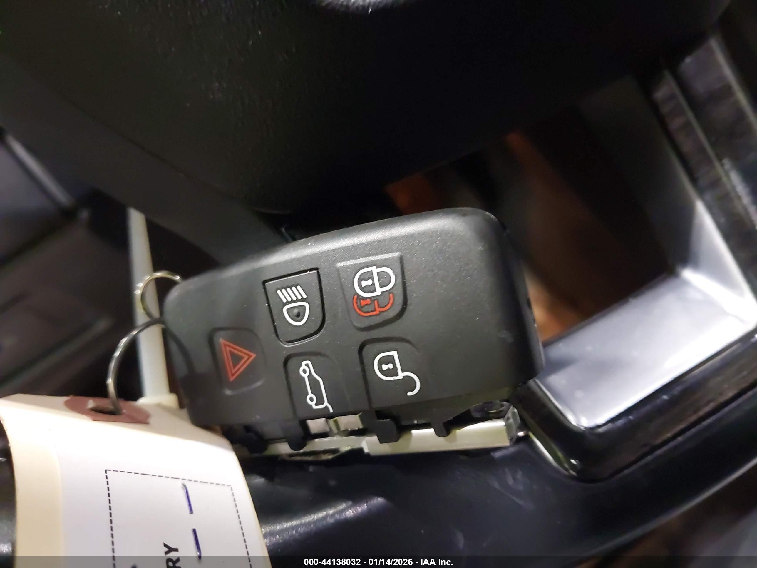 LAND ROVER image 11