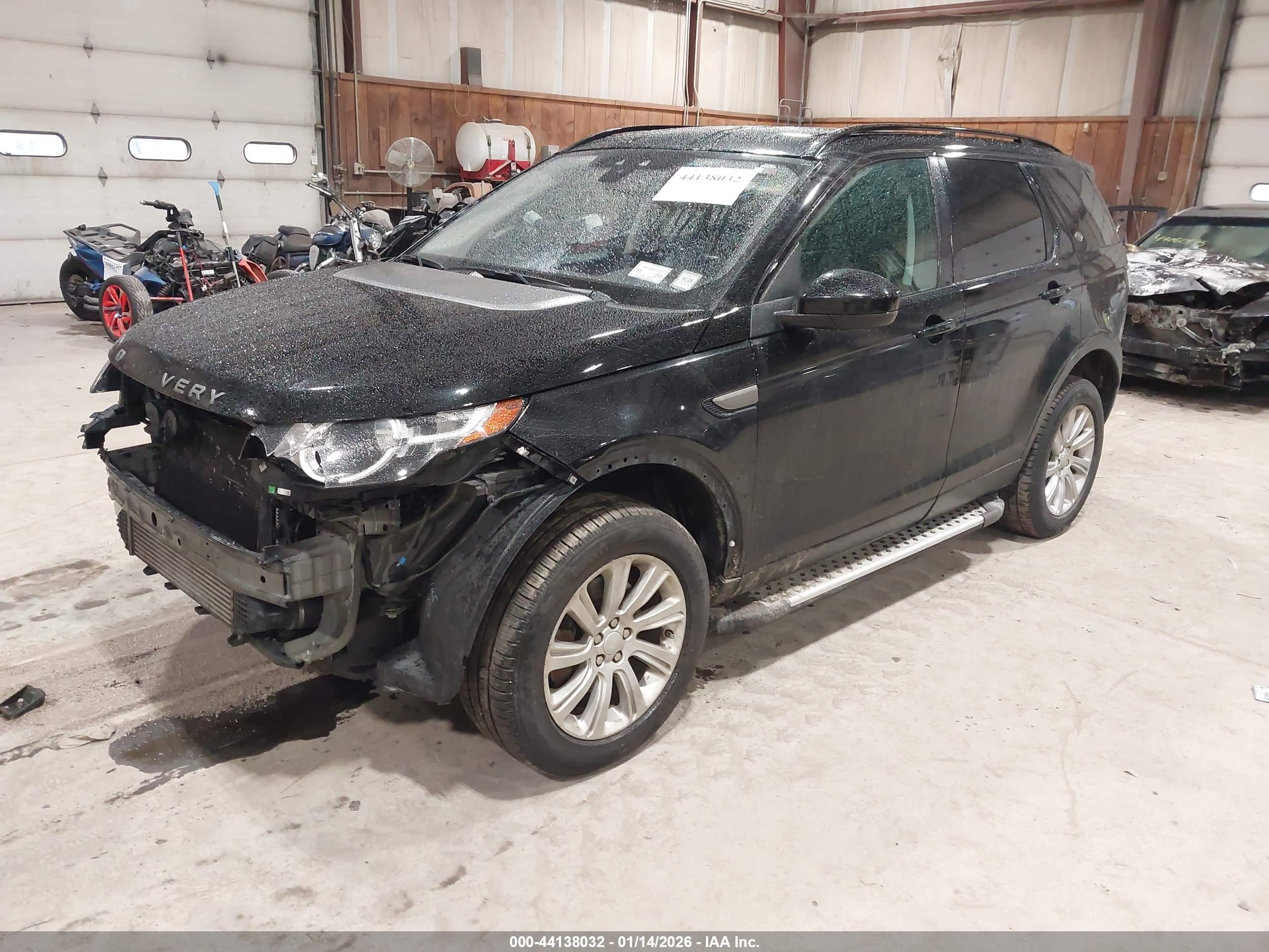 LAND ROVER image 2