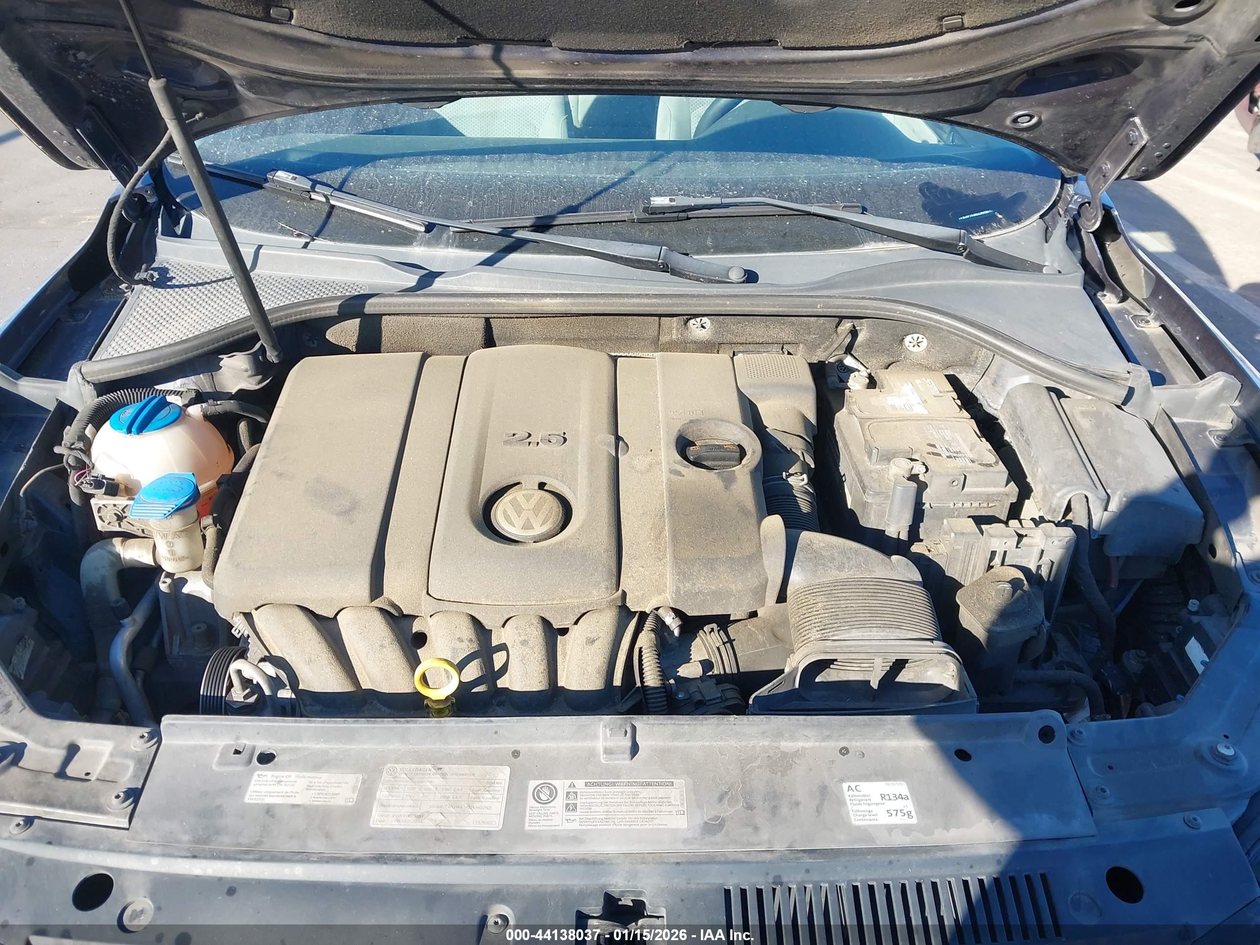 VOLKSWAGEN PASSAT image 10