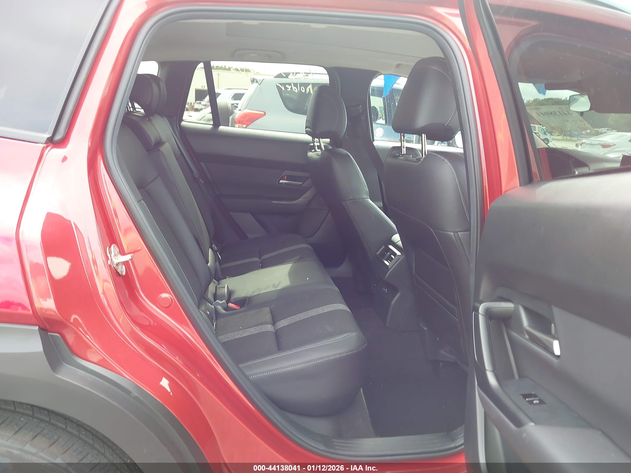 MAZDA CX-50 image 8