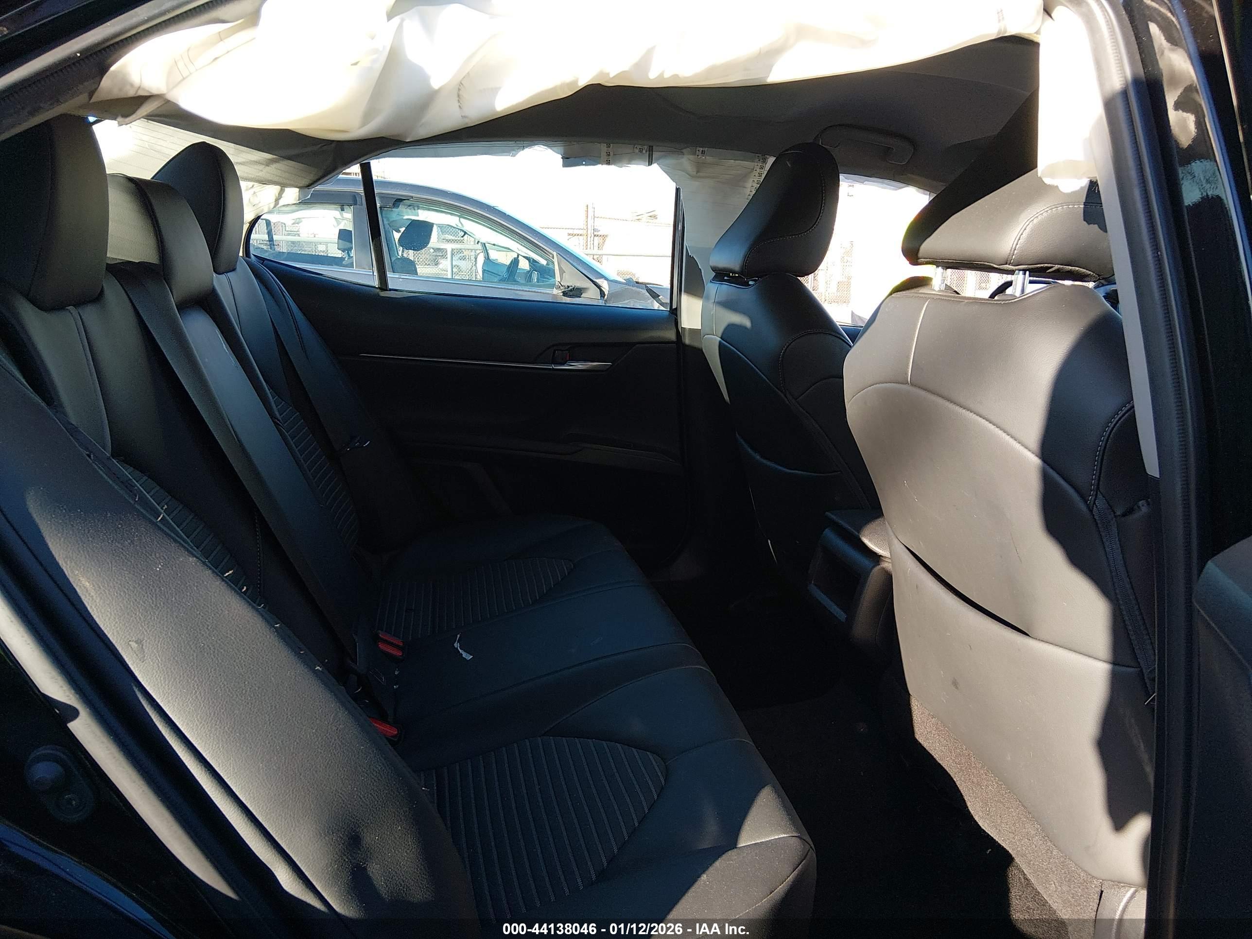 TOYOTA CAMRY image 8
