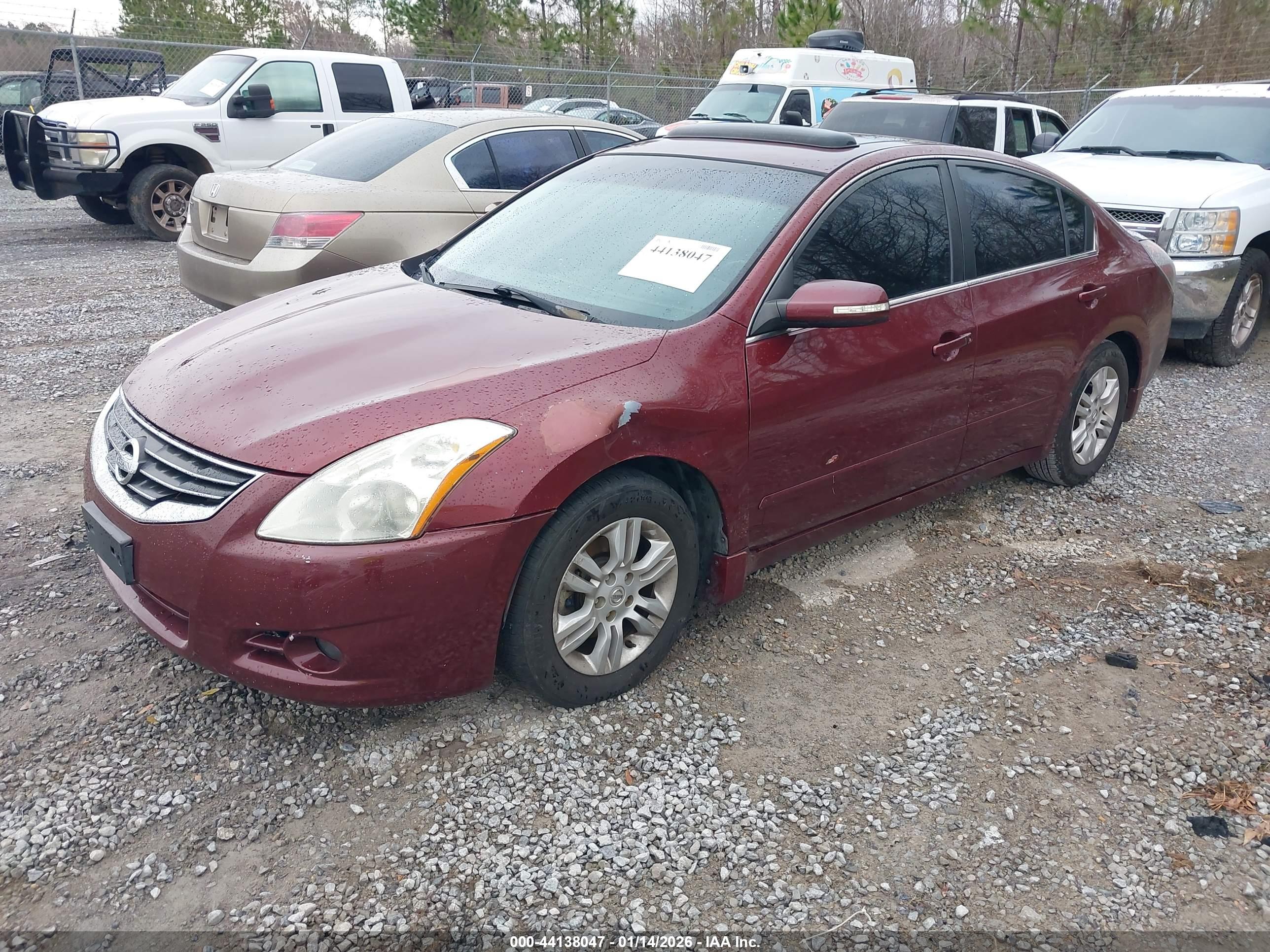 NISSAN ALTIMA image 2