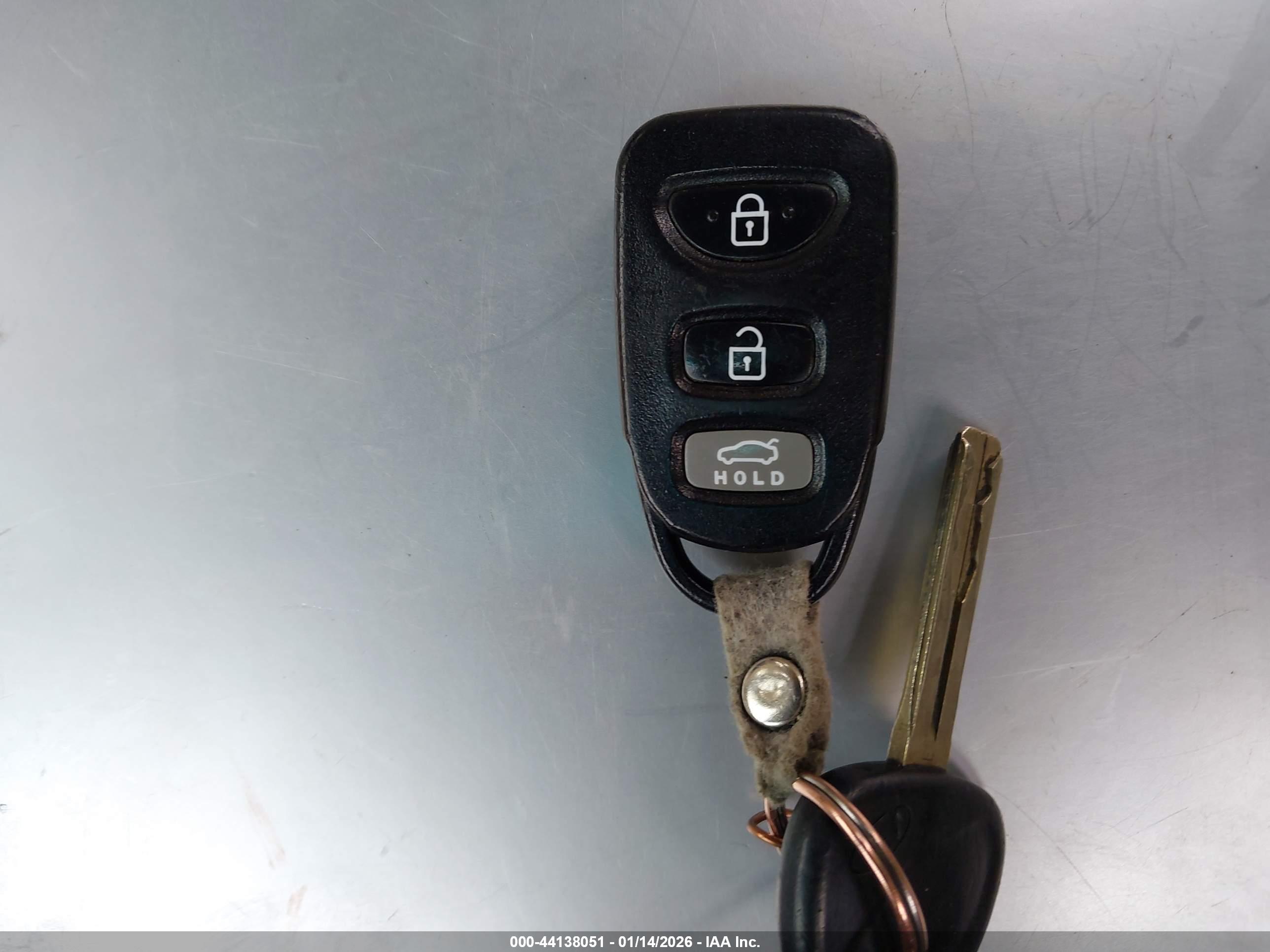 HYUNDAI SONATA image 11