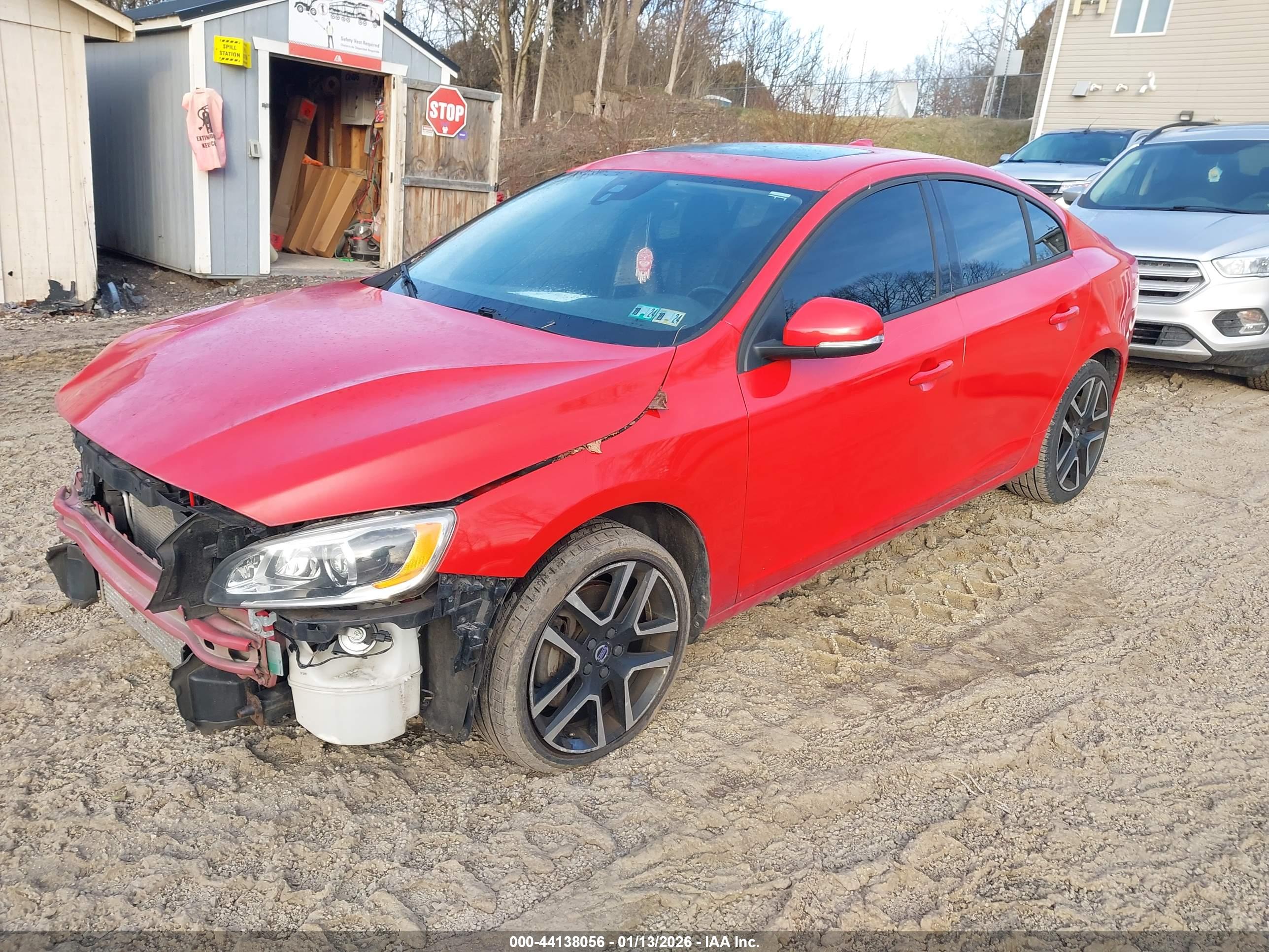 VOLVO S60 image 2