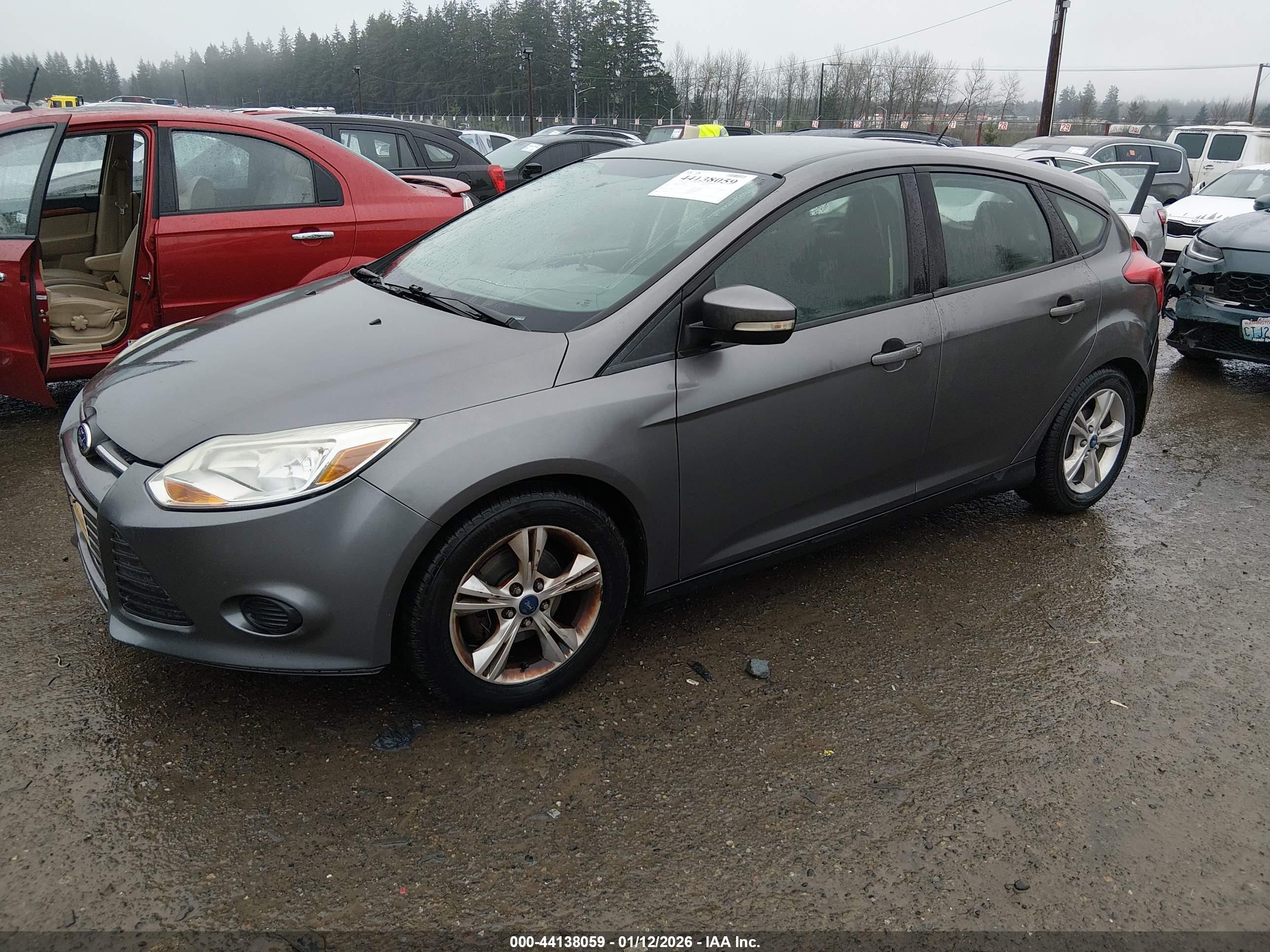 FORD FOCUS image 2