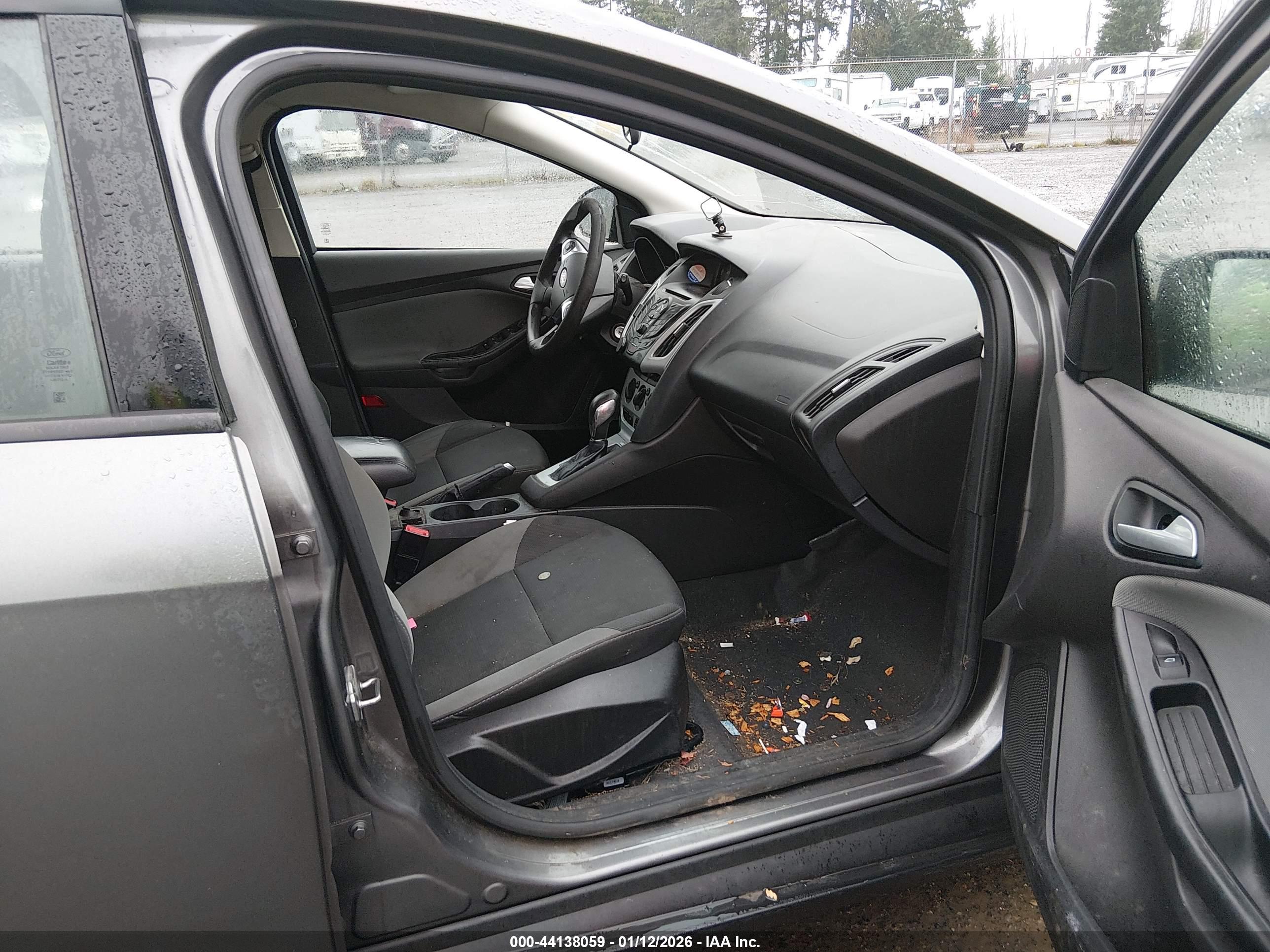FORD FOCUS image 5