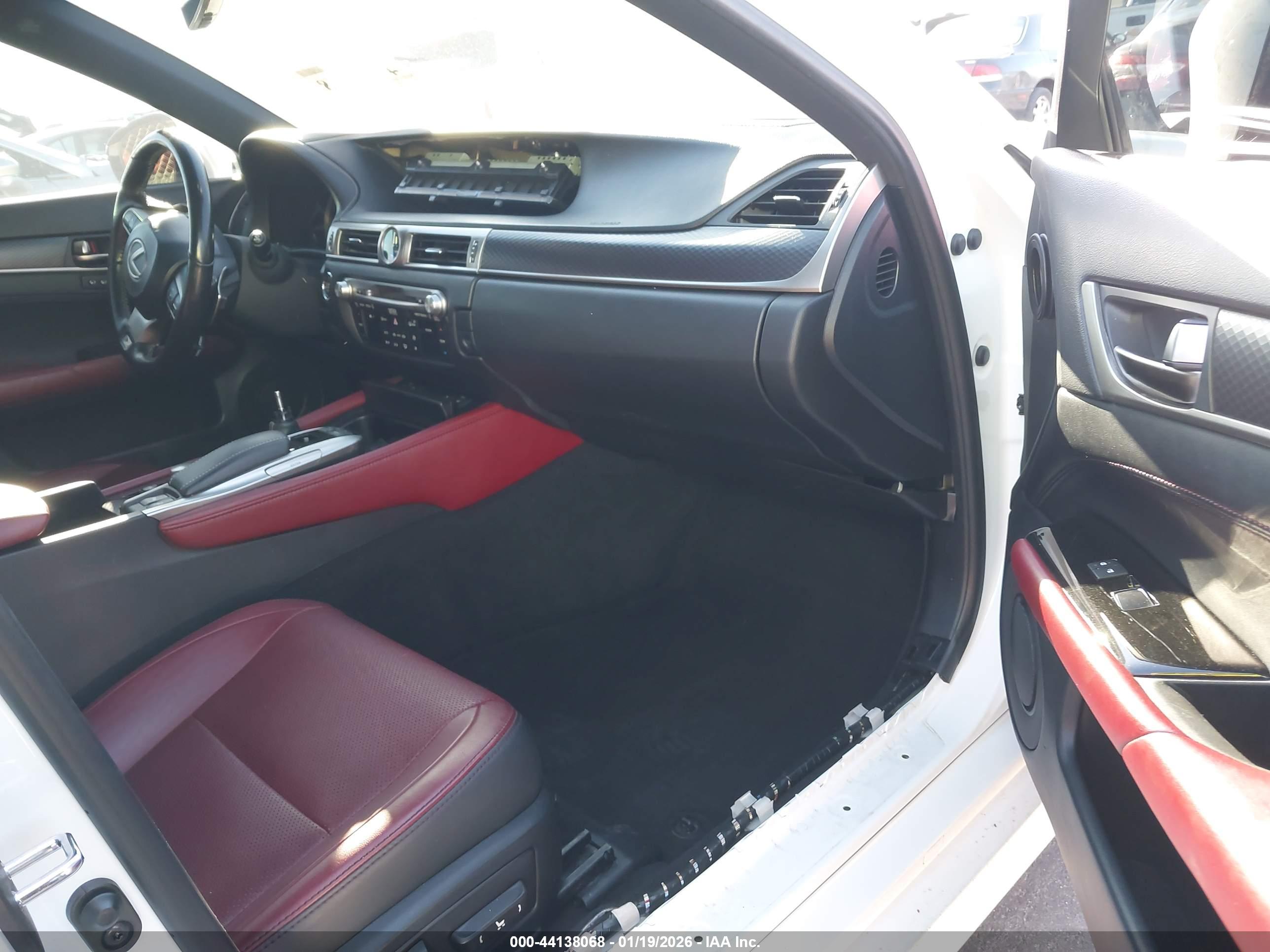 LEXUS GS image 5