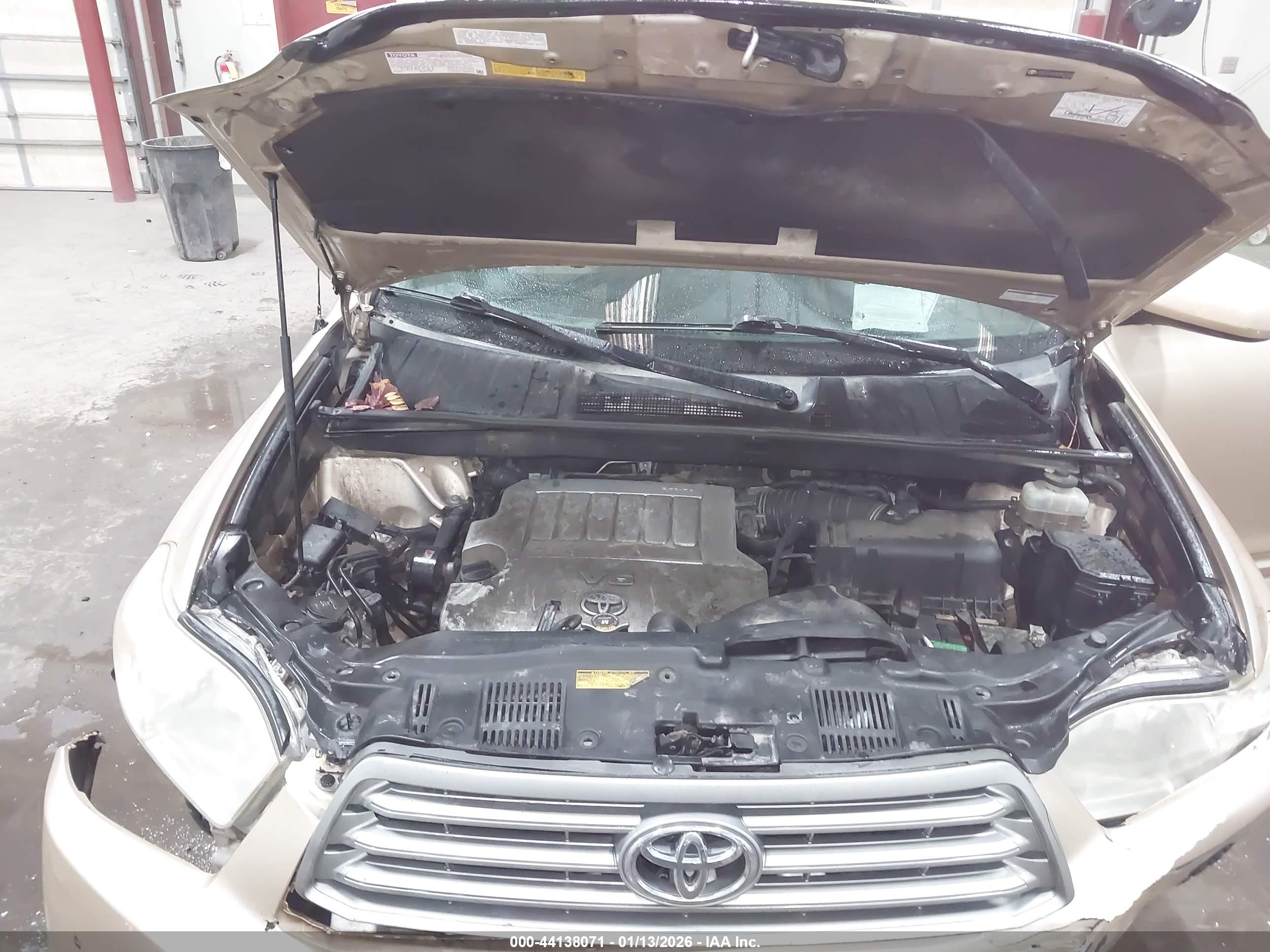 TOYOTA HIGHLANDER image 10