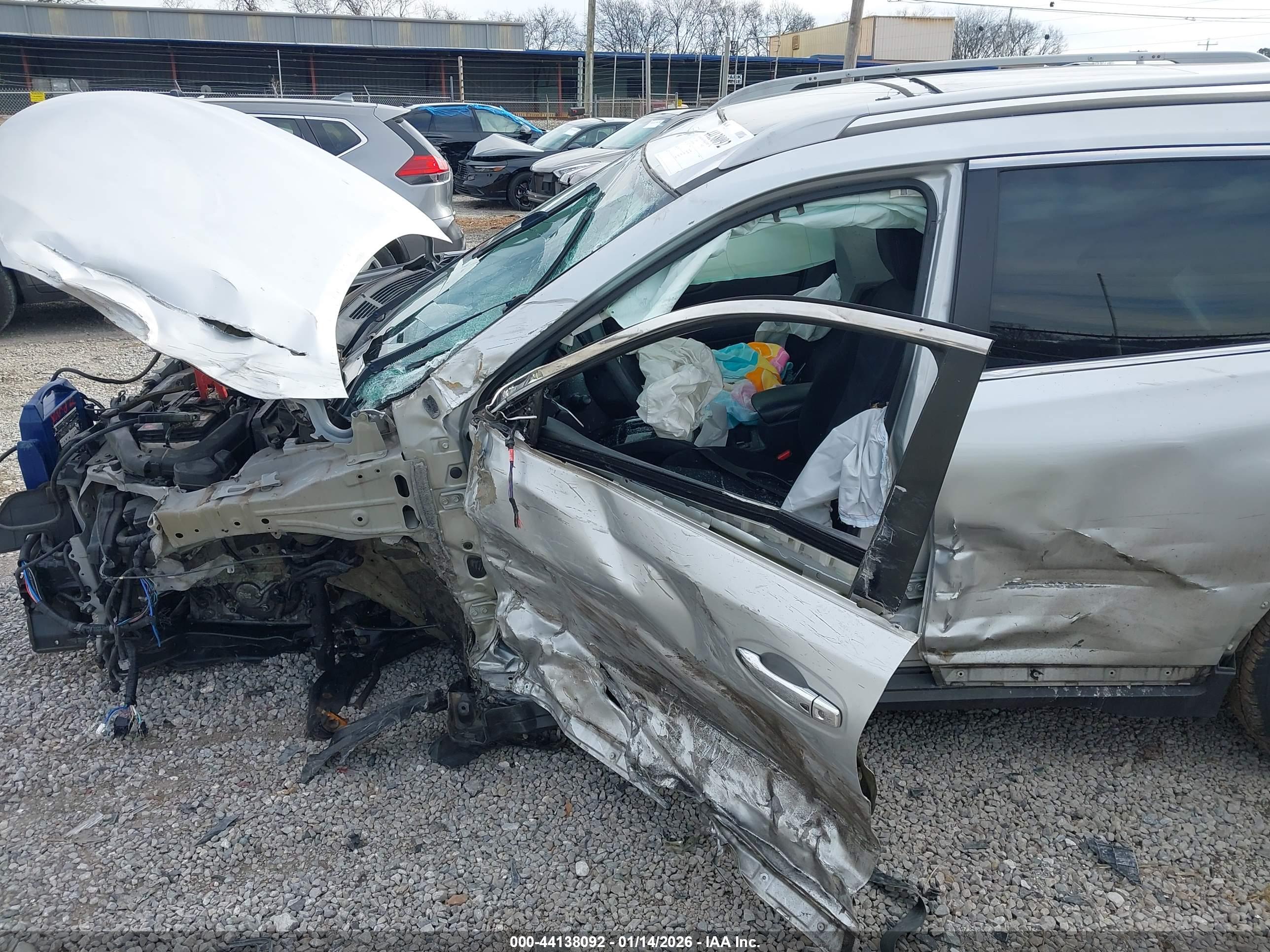 NISSAN ROGUE image 6