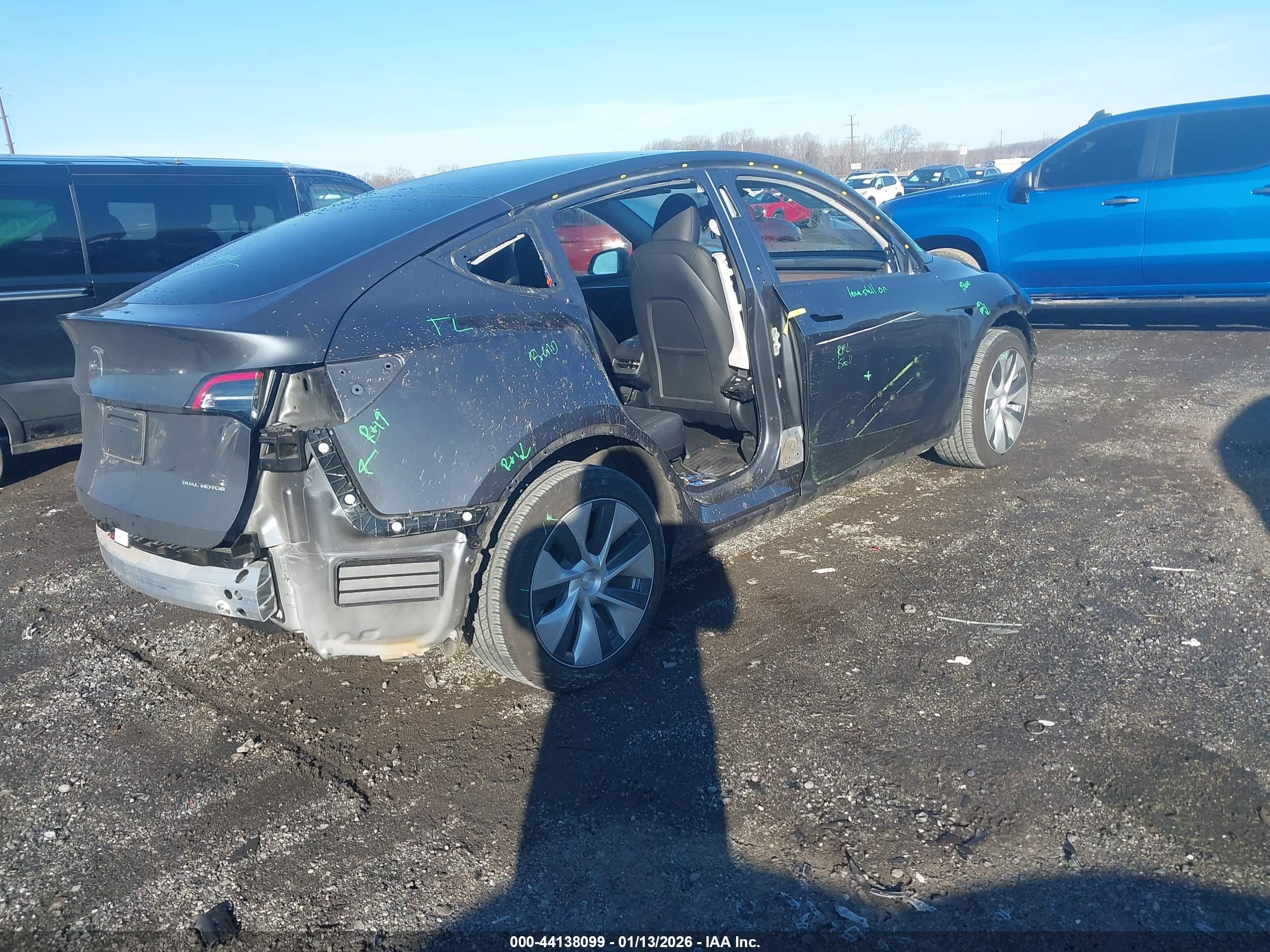 TESLA MODEL image 4