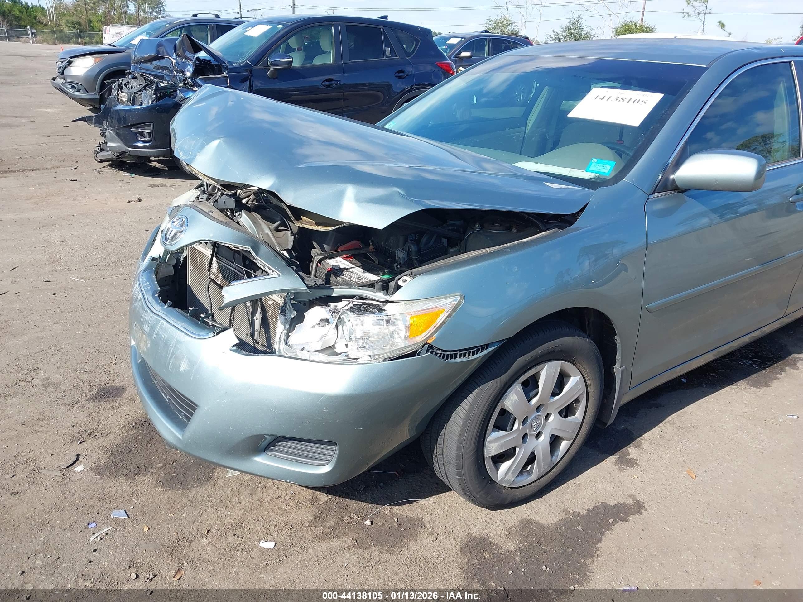 TOYOTA CAMRY image 6