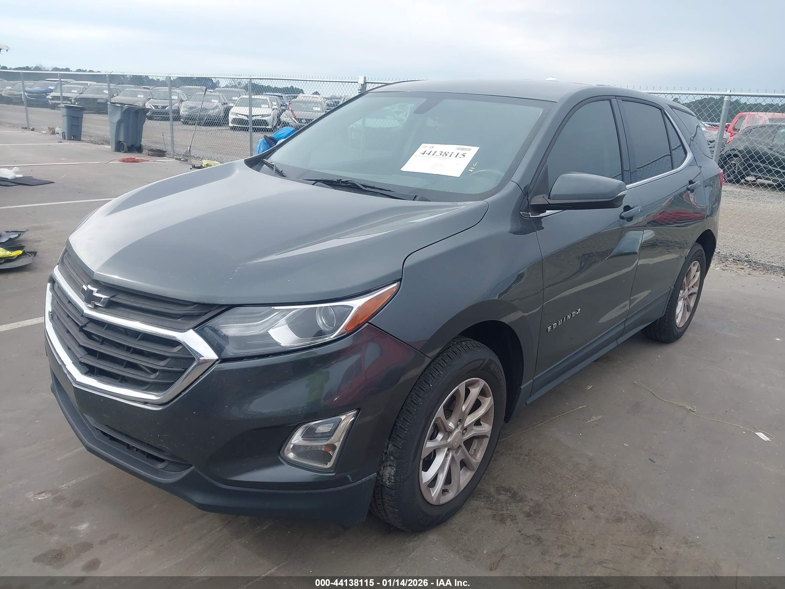 CHEVROLET EQUINOX image 2