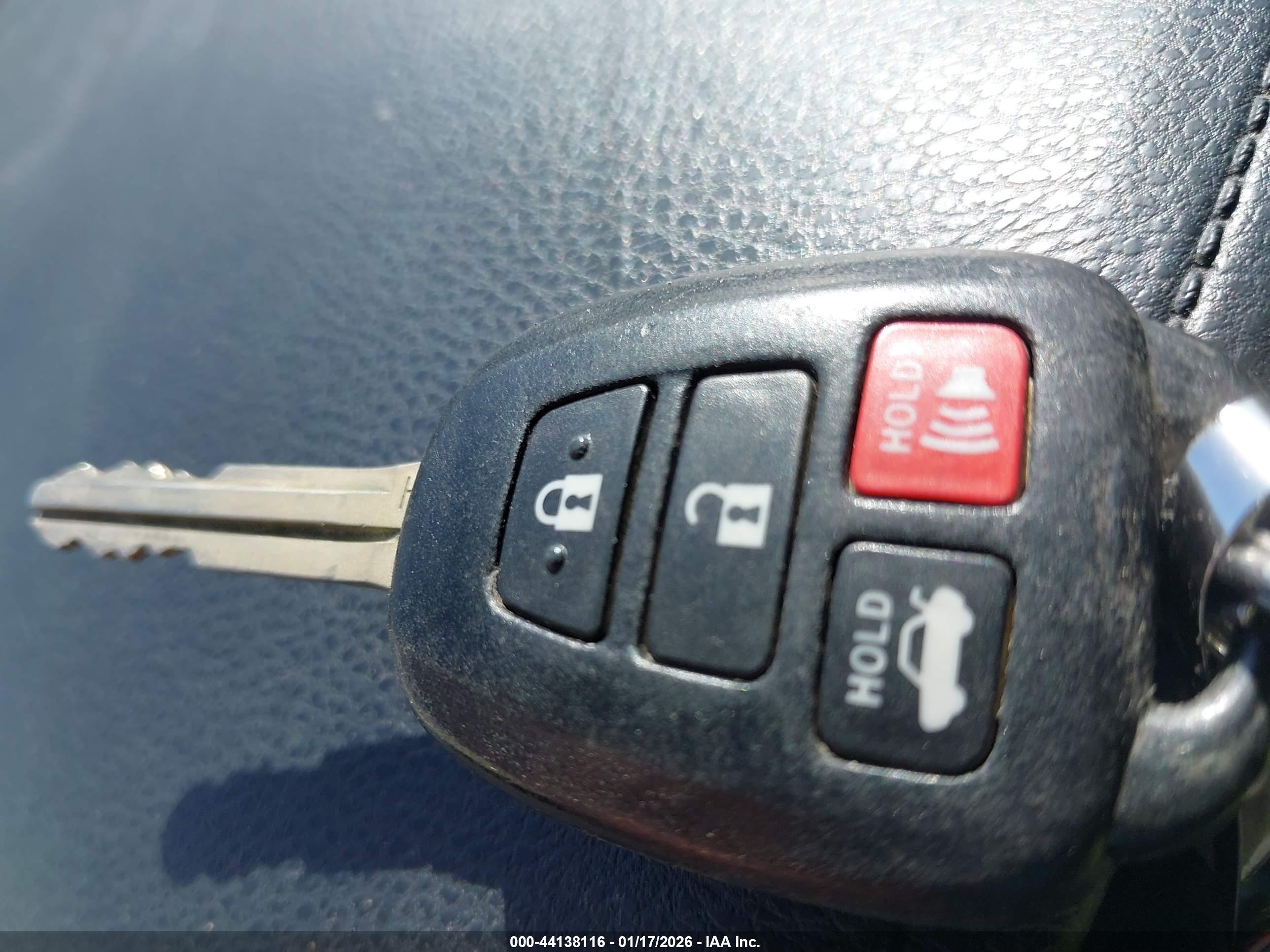 TOYOTA COROLLA image 11