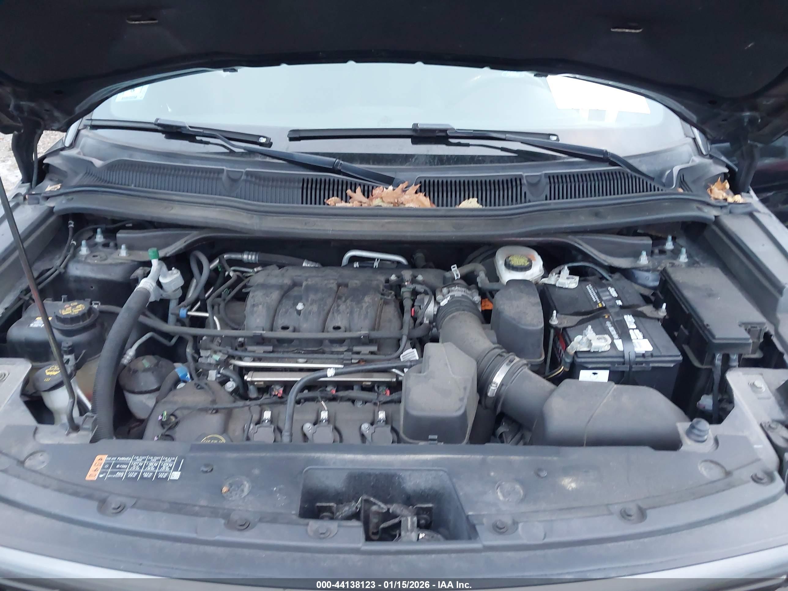 FORD EXPLORER image 10