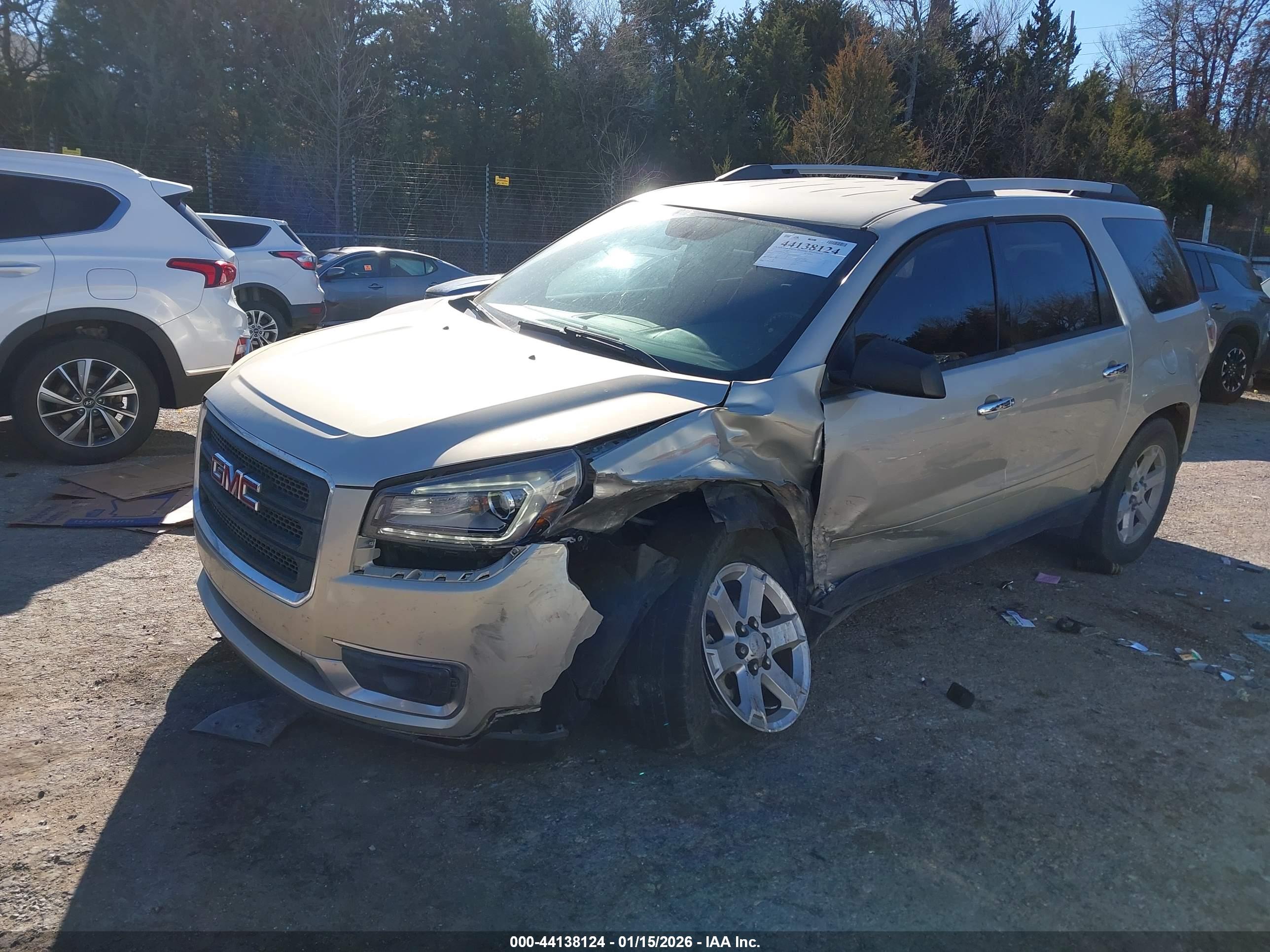 GMC ACADIA image 2