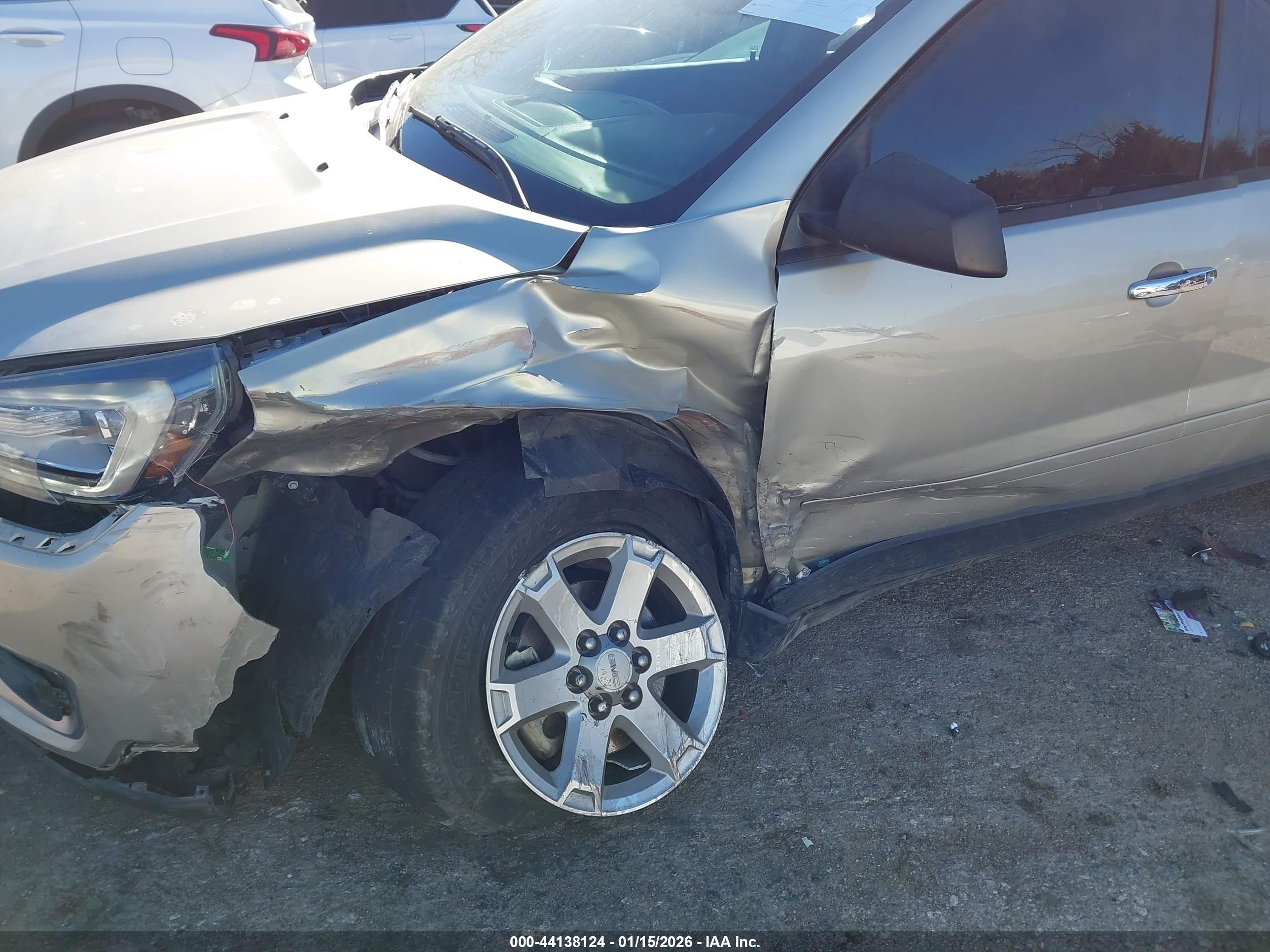 GMC ACADIA image 6