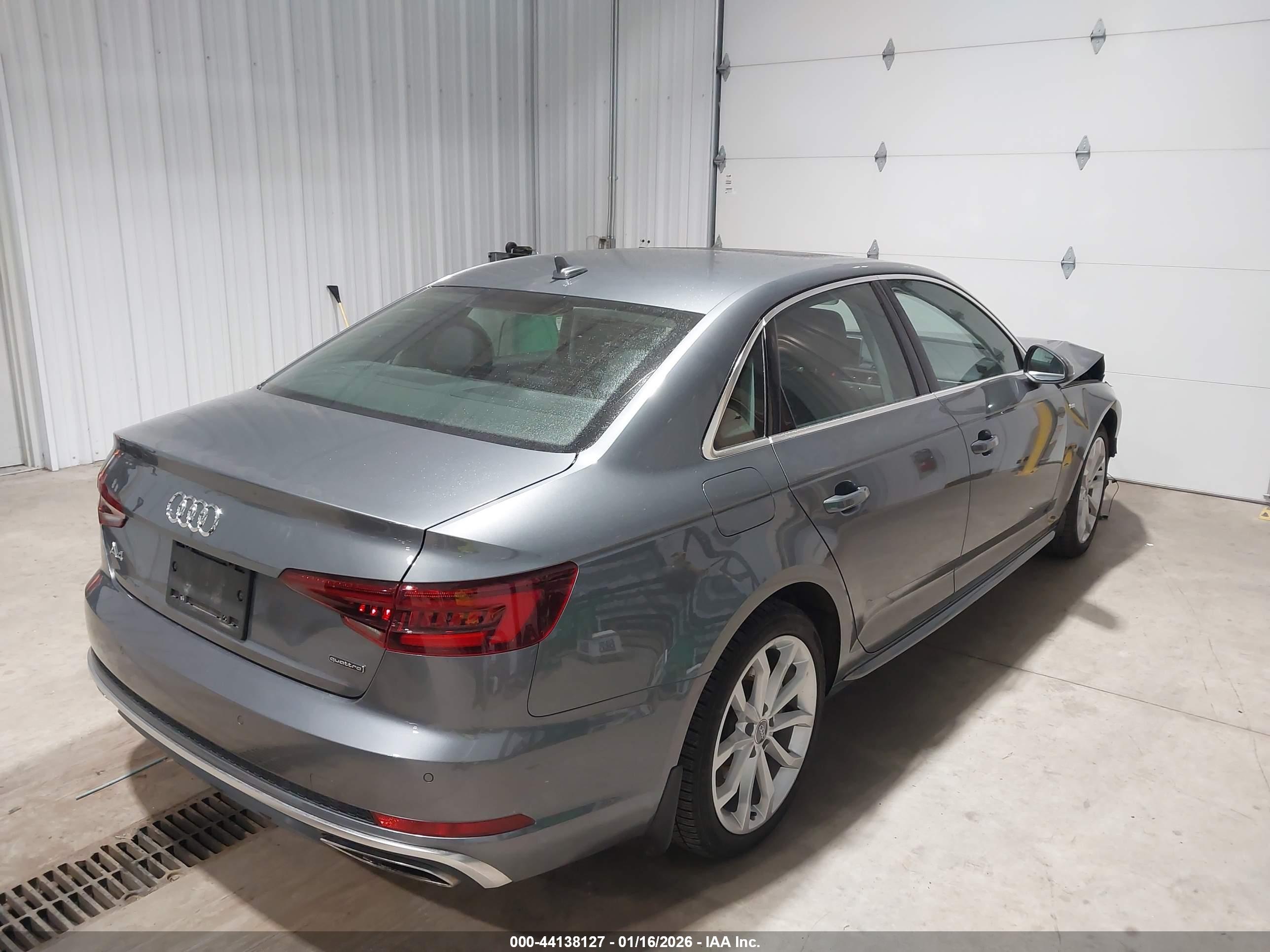 AUDI A4 image 4
