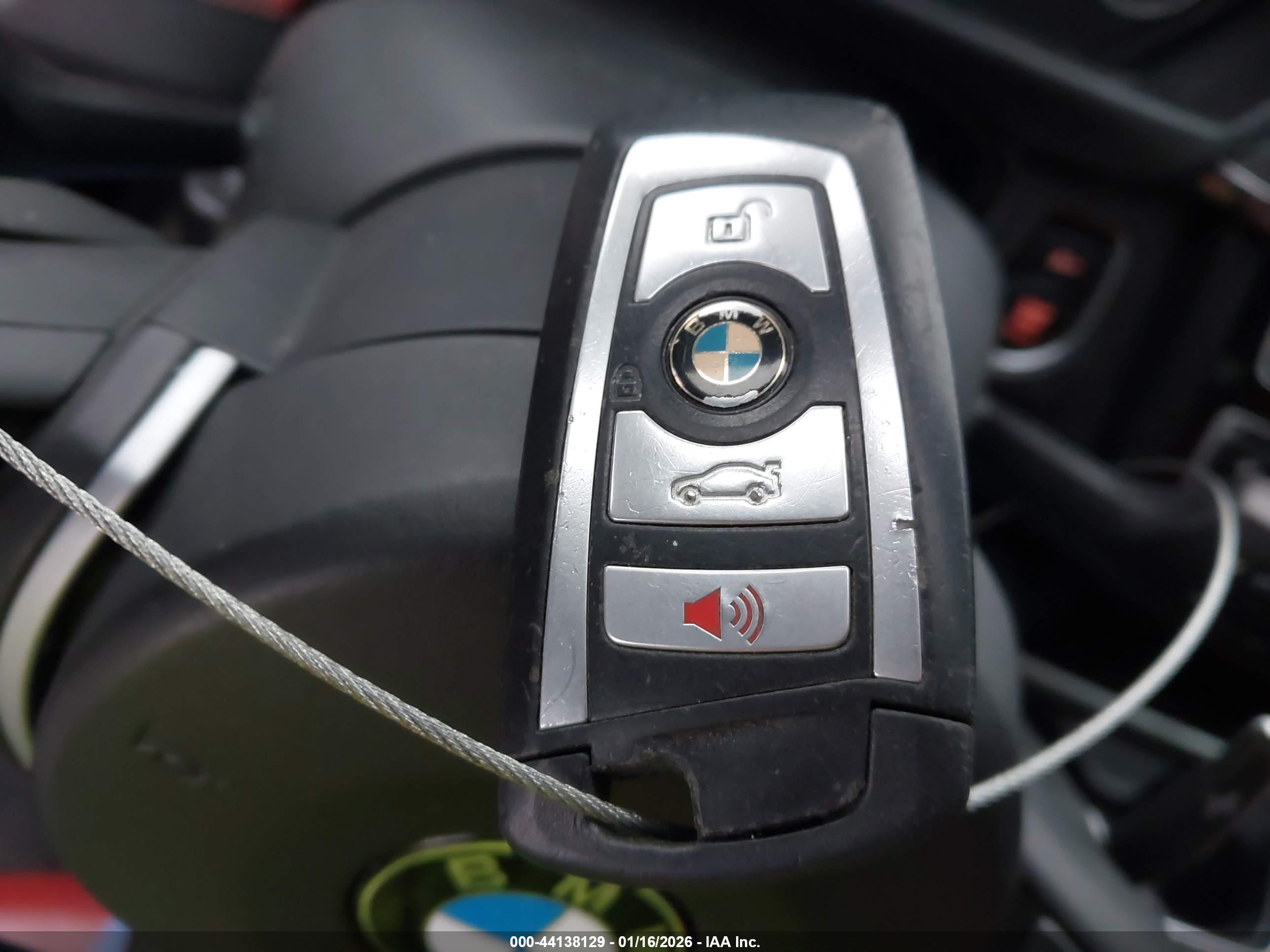 BMW M4 image 11