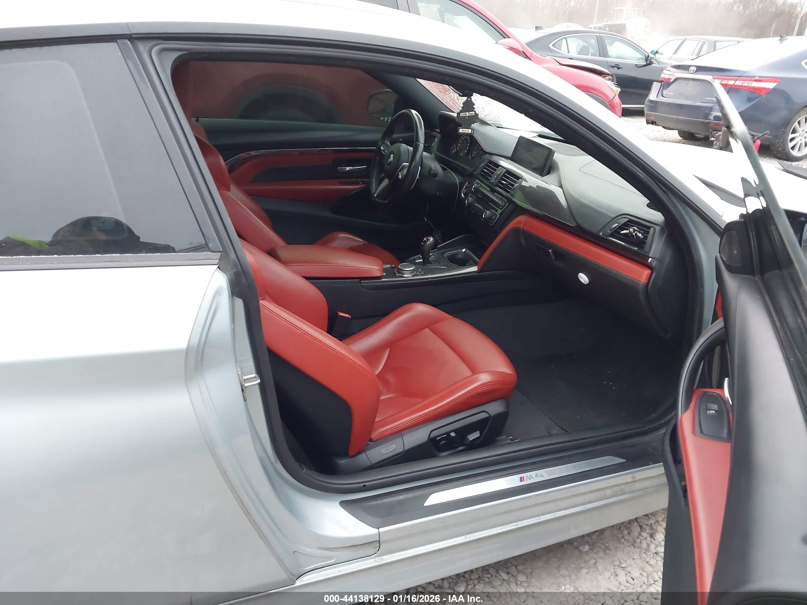 BMW M4 image 5