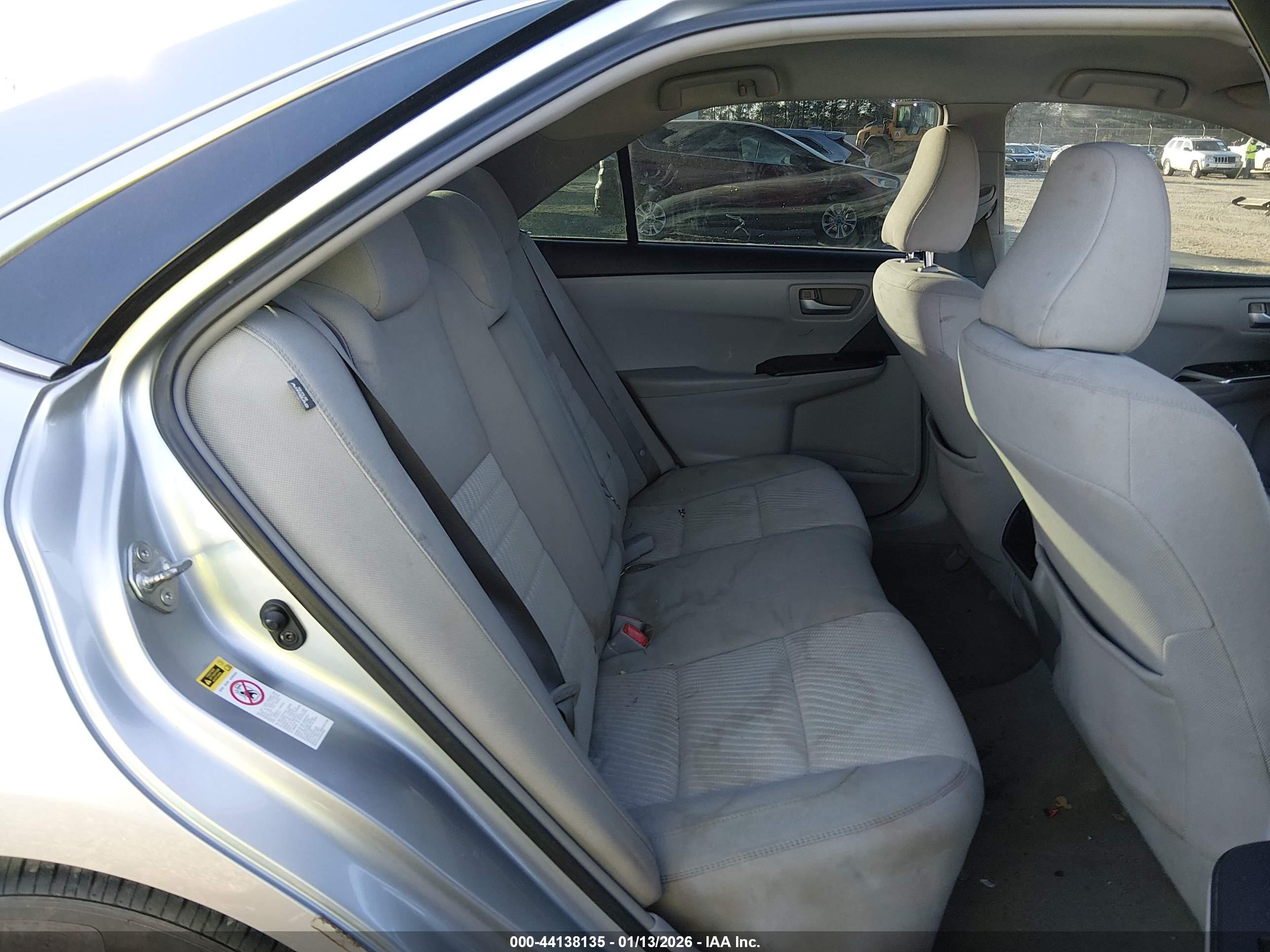 TOYOTA CAMRY image 8