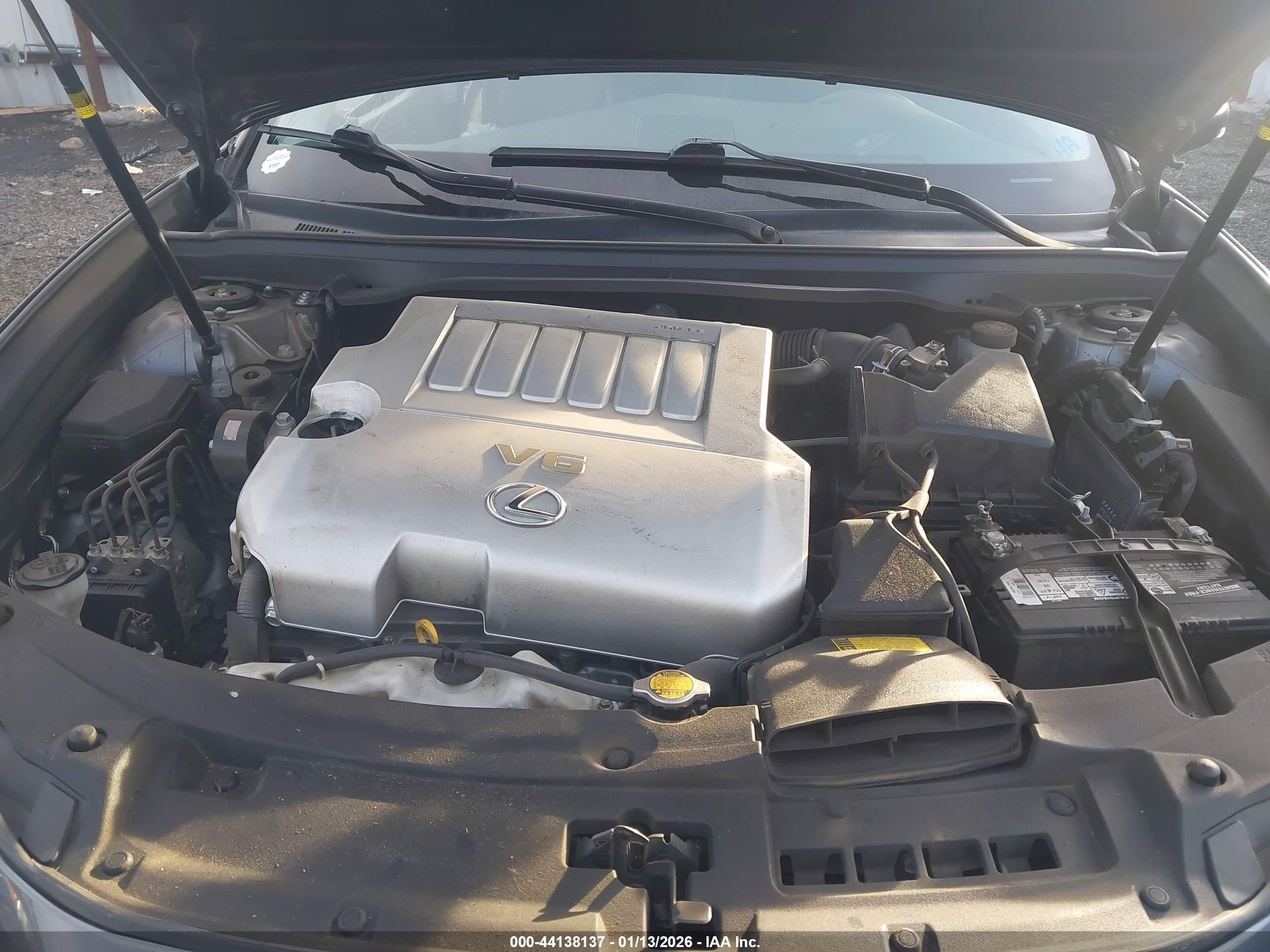 LEXUS ES image 10