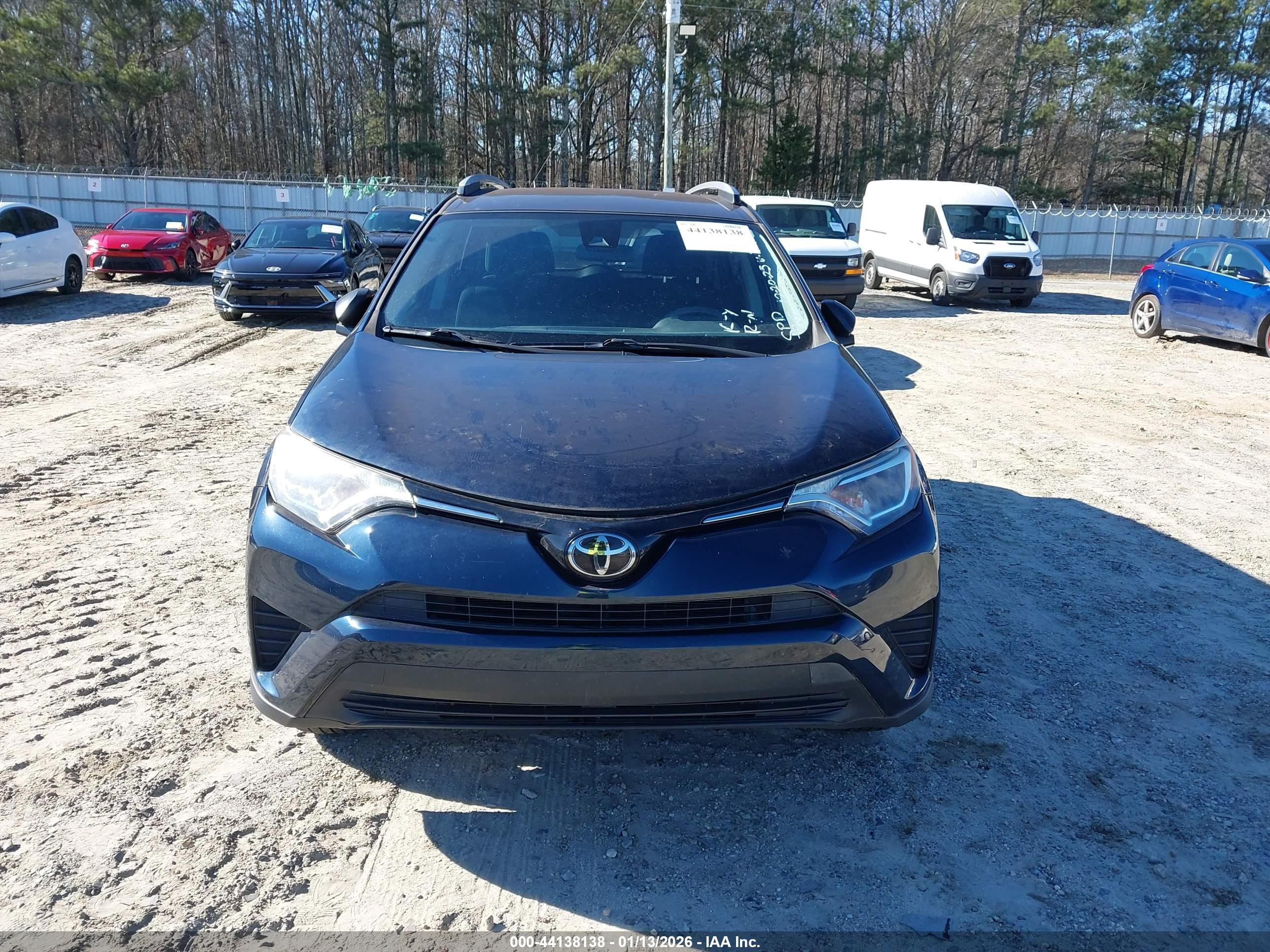 TOYOTA RAV4 image 6