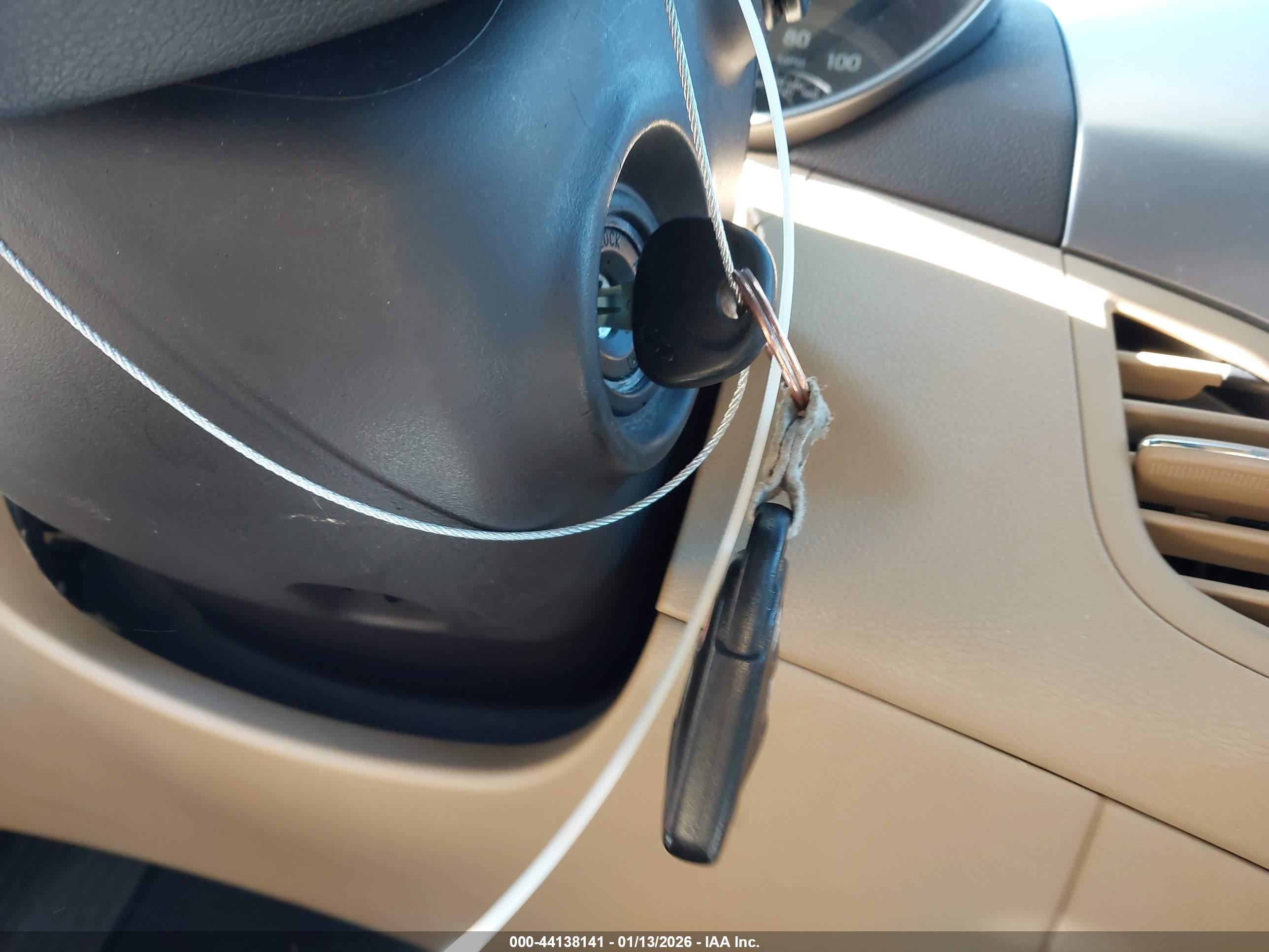 HYUNDAI ELANTRA image 11