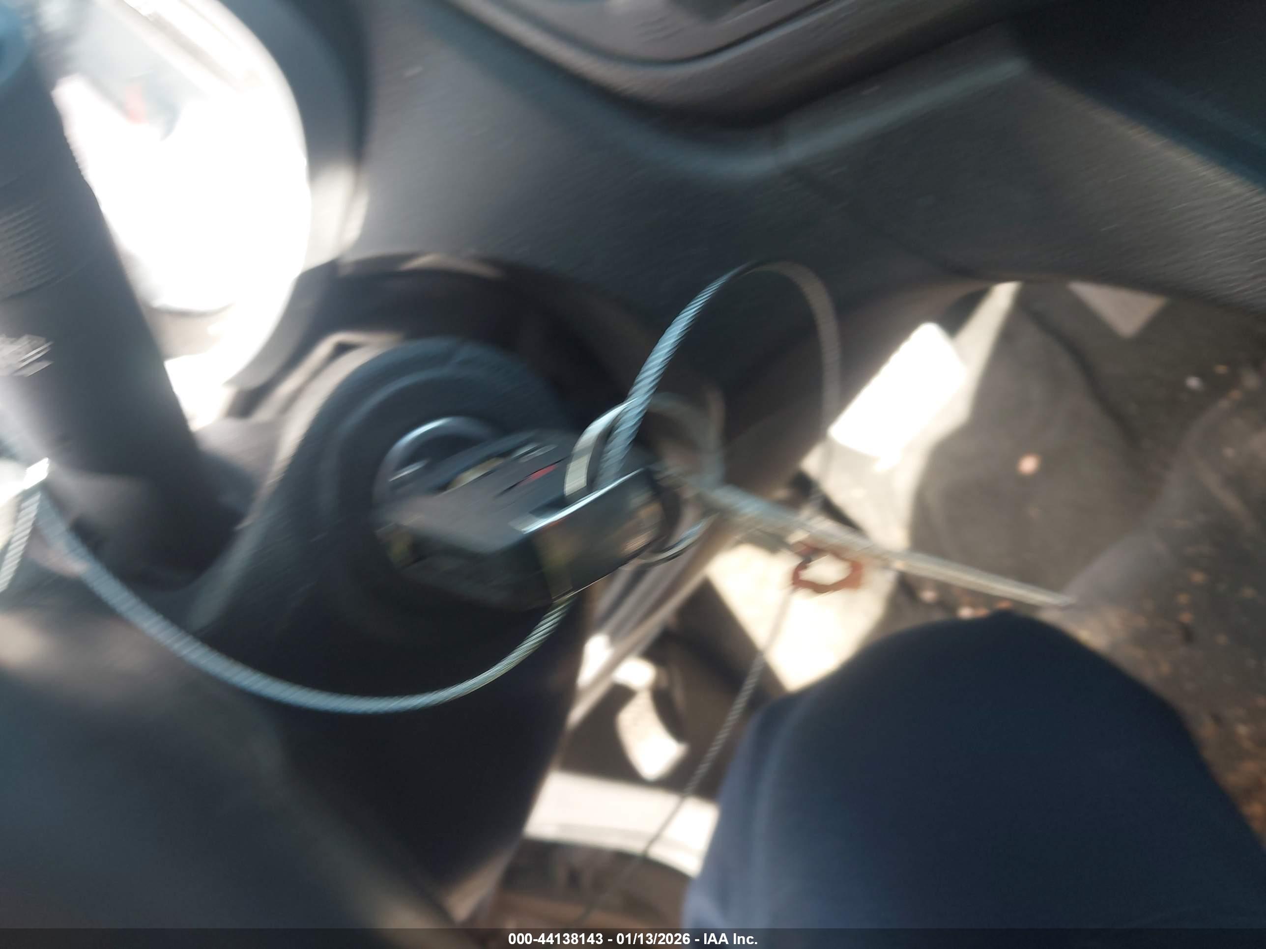 CHEVROLET EQUINOX image 11