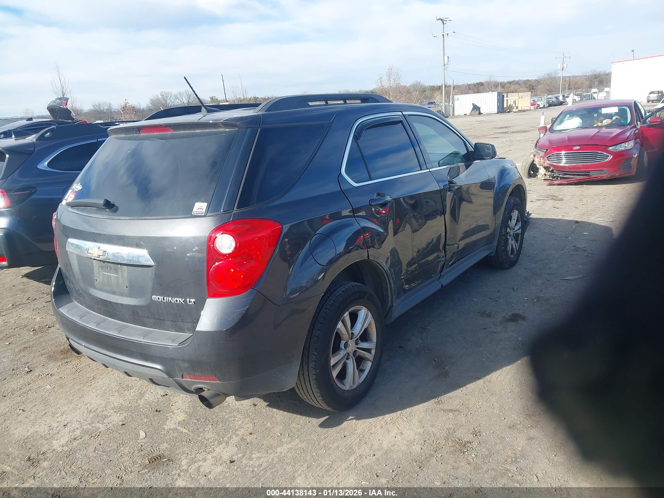 CHEVROLET EQUINOX image 4
