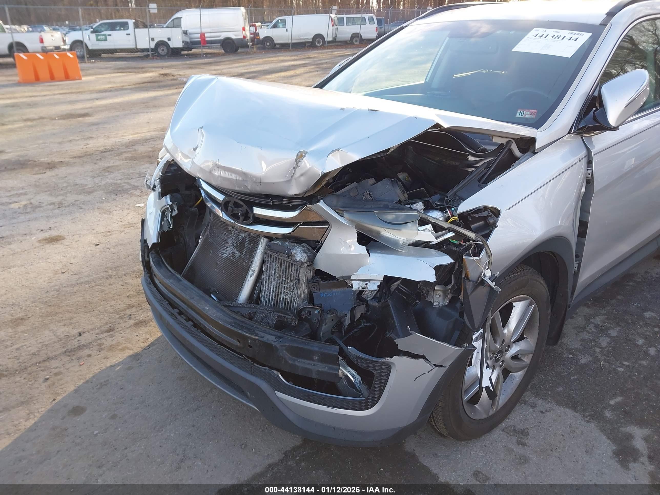 HYUNDAI SANTA image 6