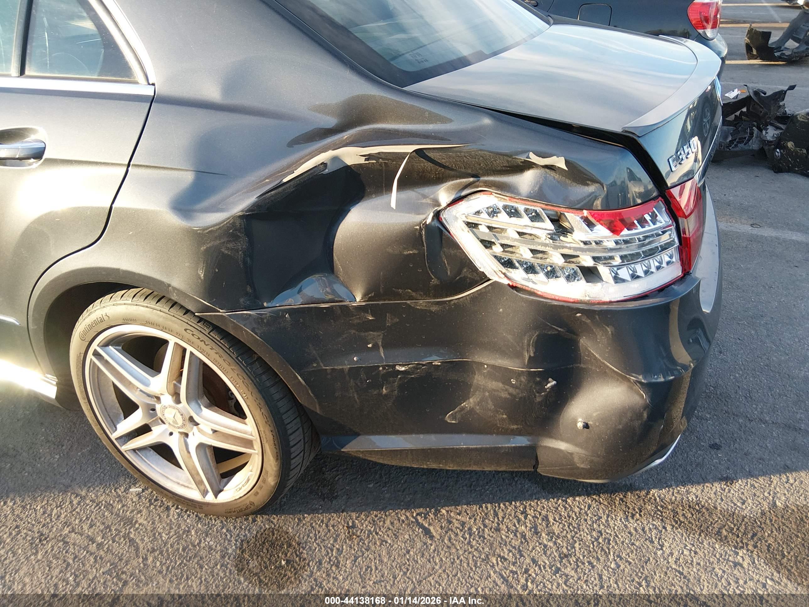 MERCEDES-BENZ E image 6