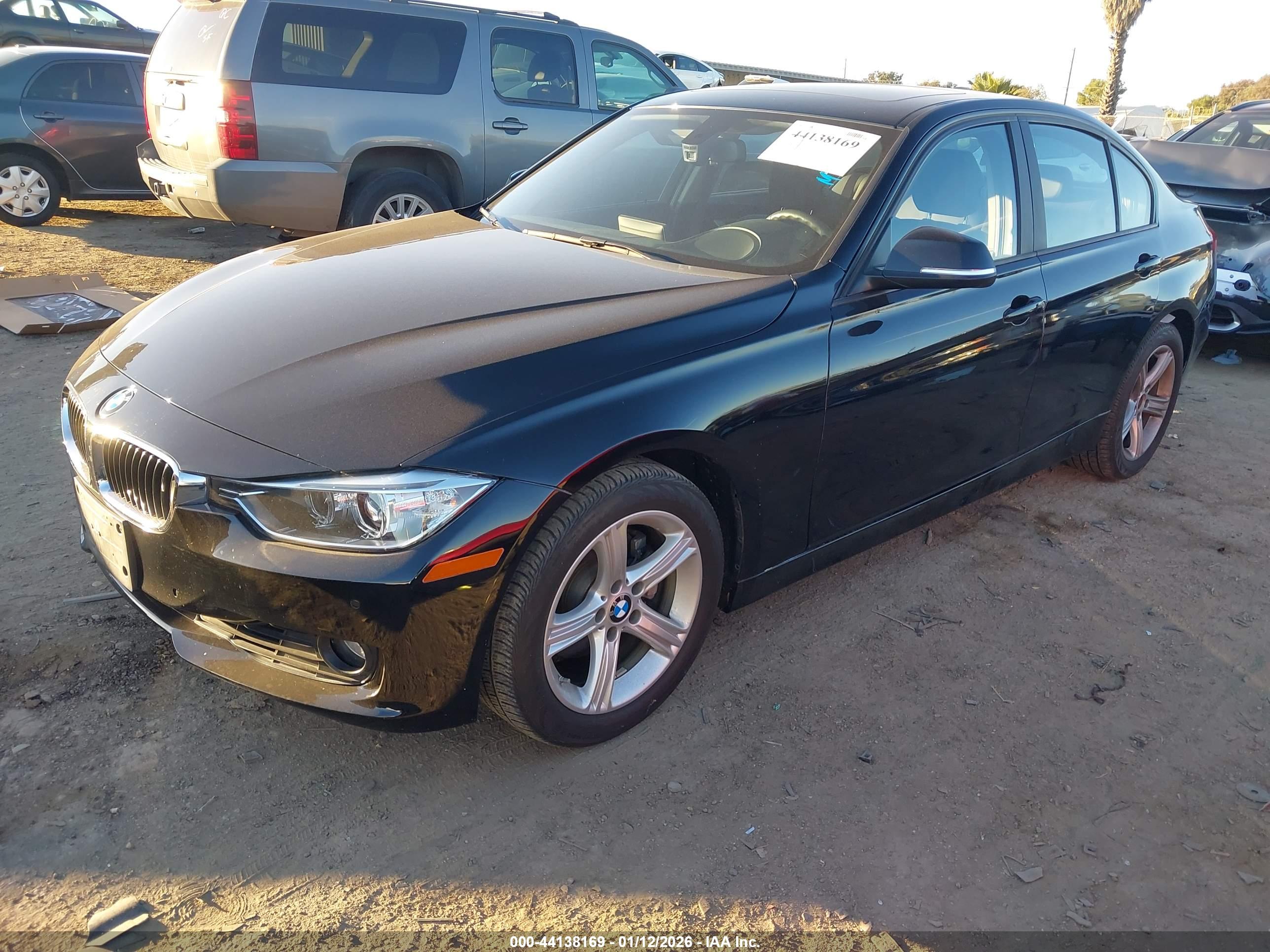 BMW 328I image 2