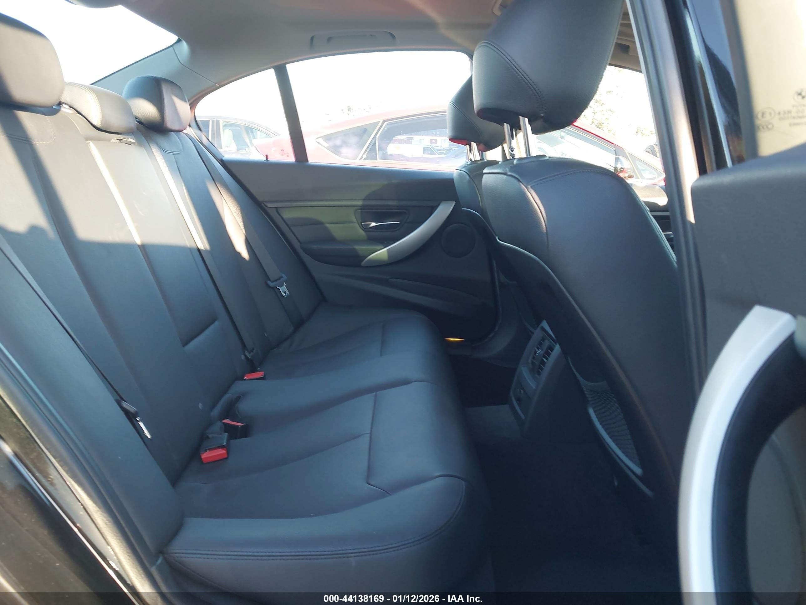 BMW 328I image 8