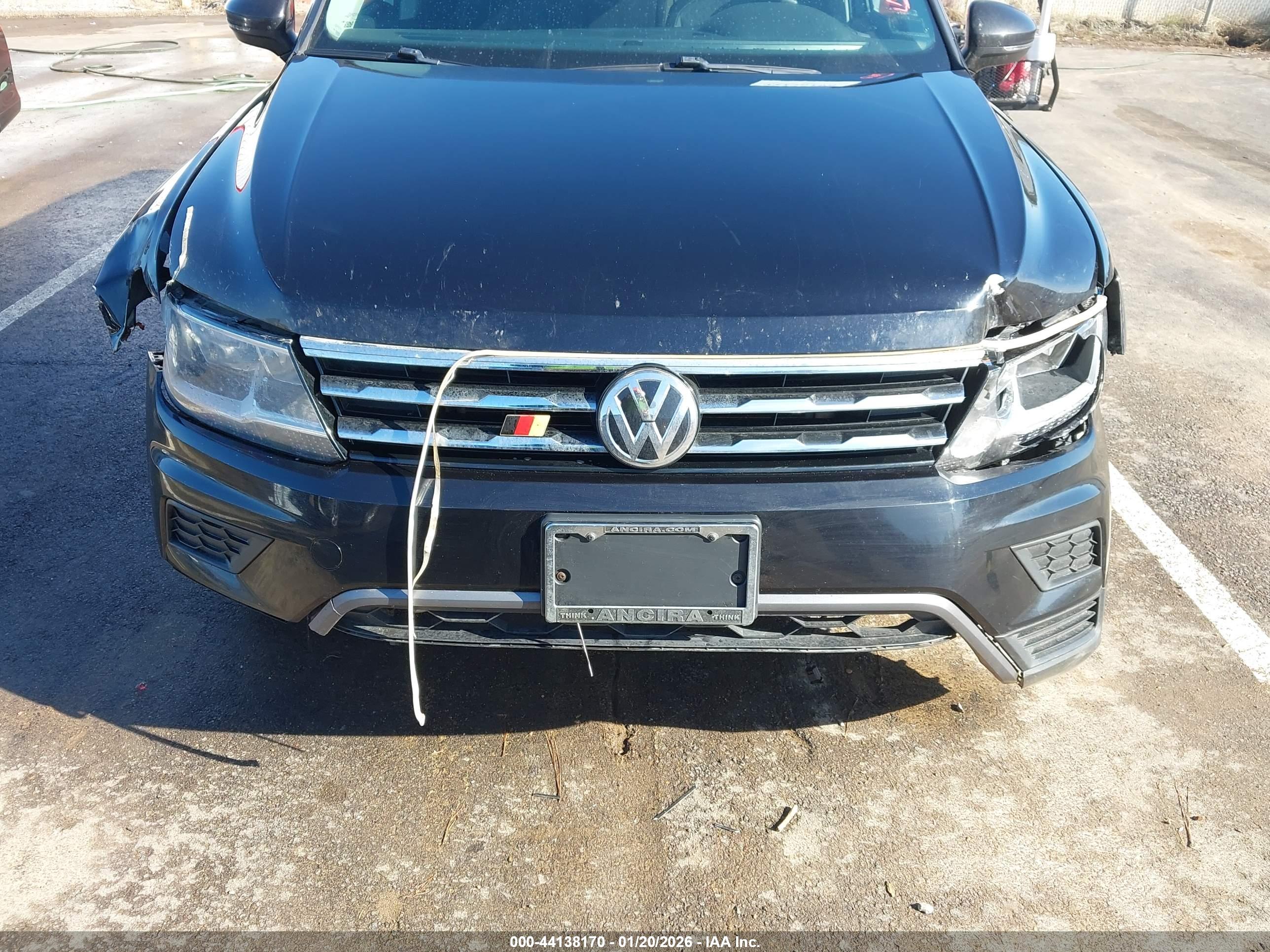 VOLKSWAGEN TIGUAN image 6