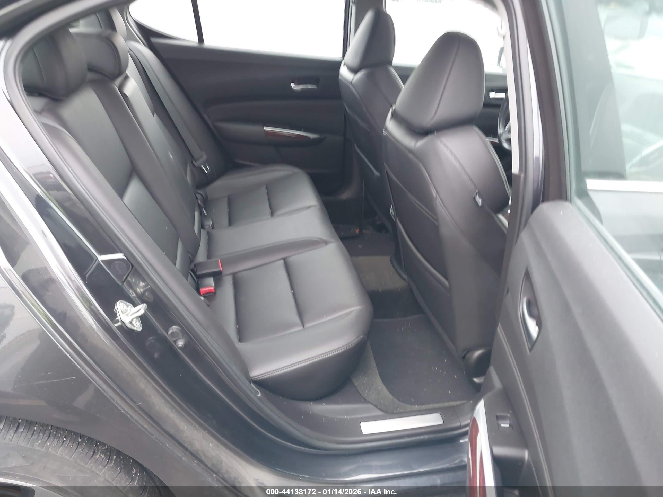 ACURA TLX image 8