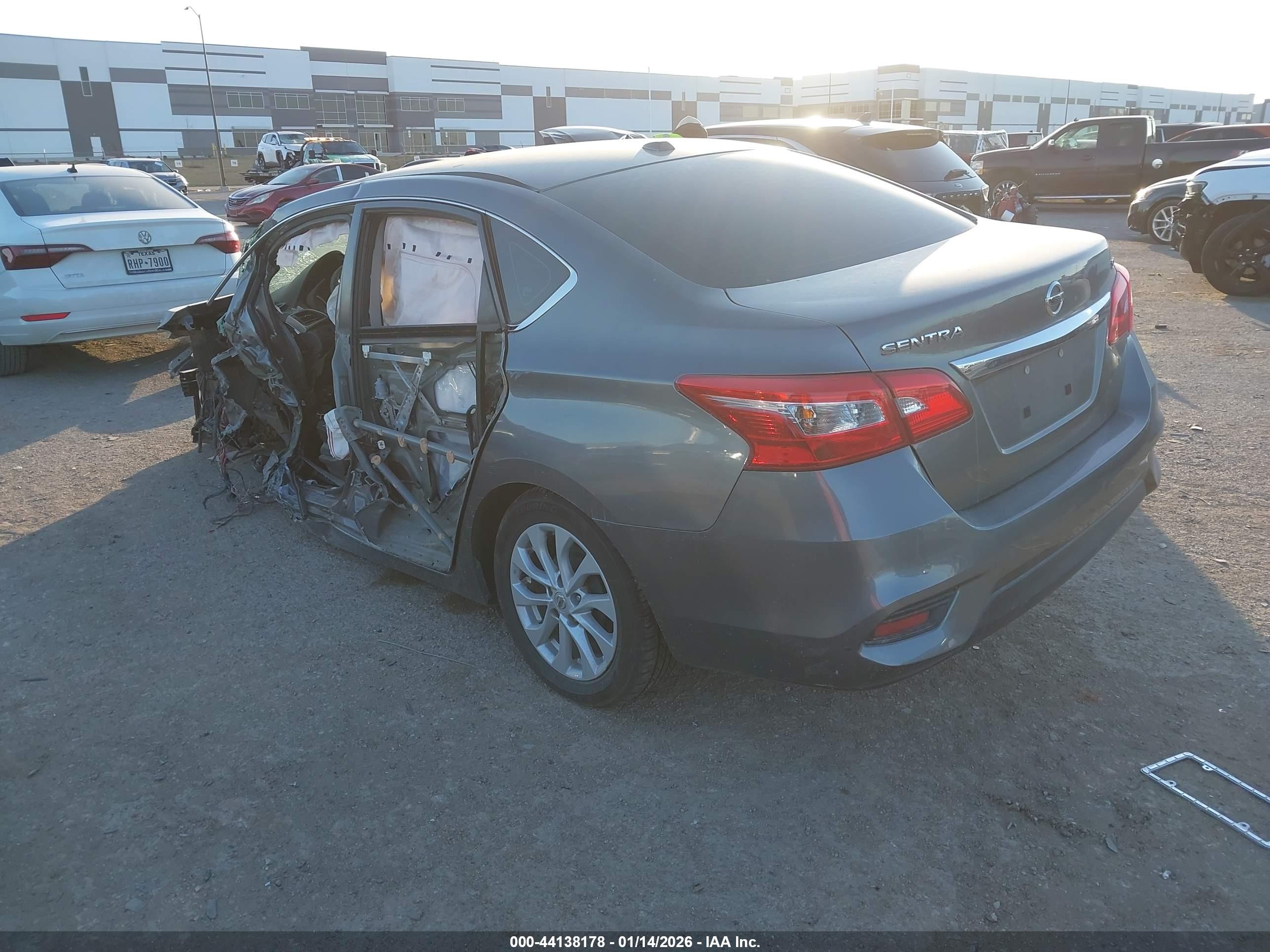 NISSAN SENTRA image 3