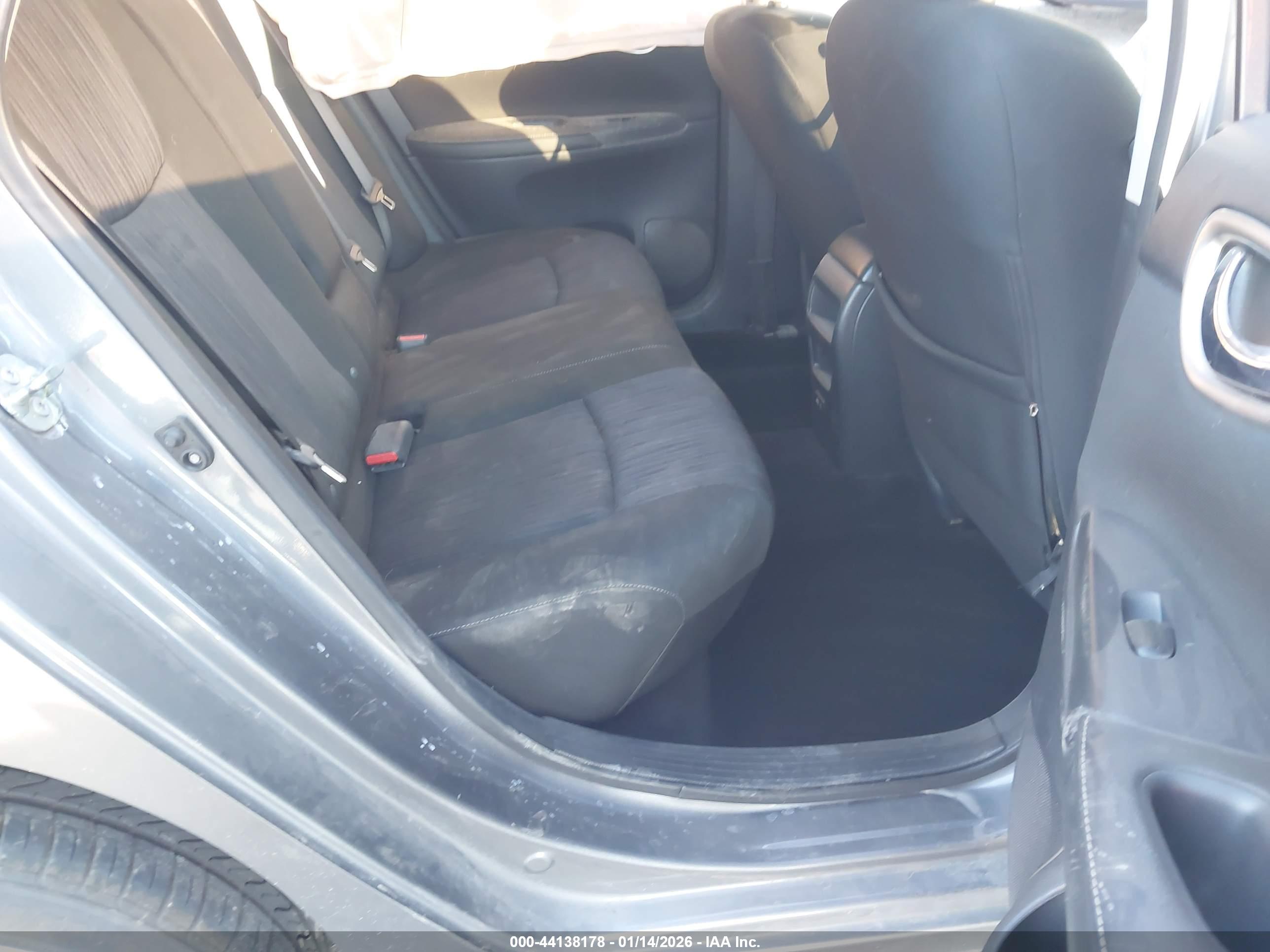 NISSAN SENTRA image 8