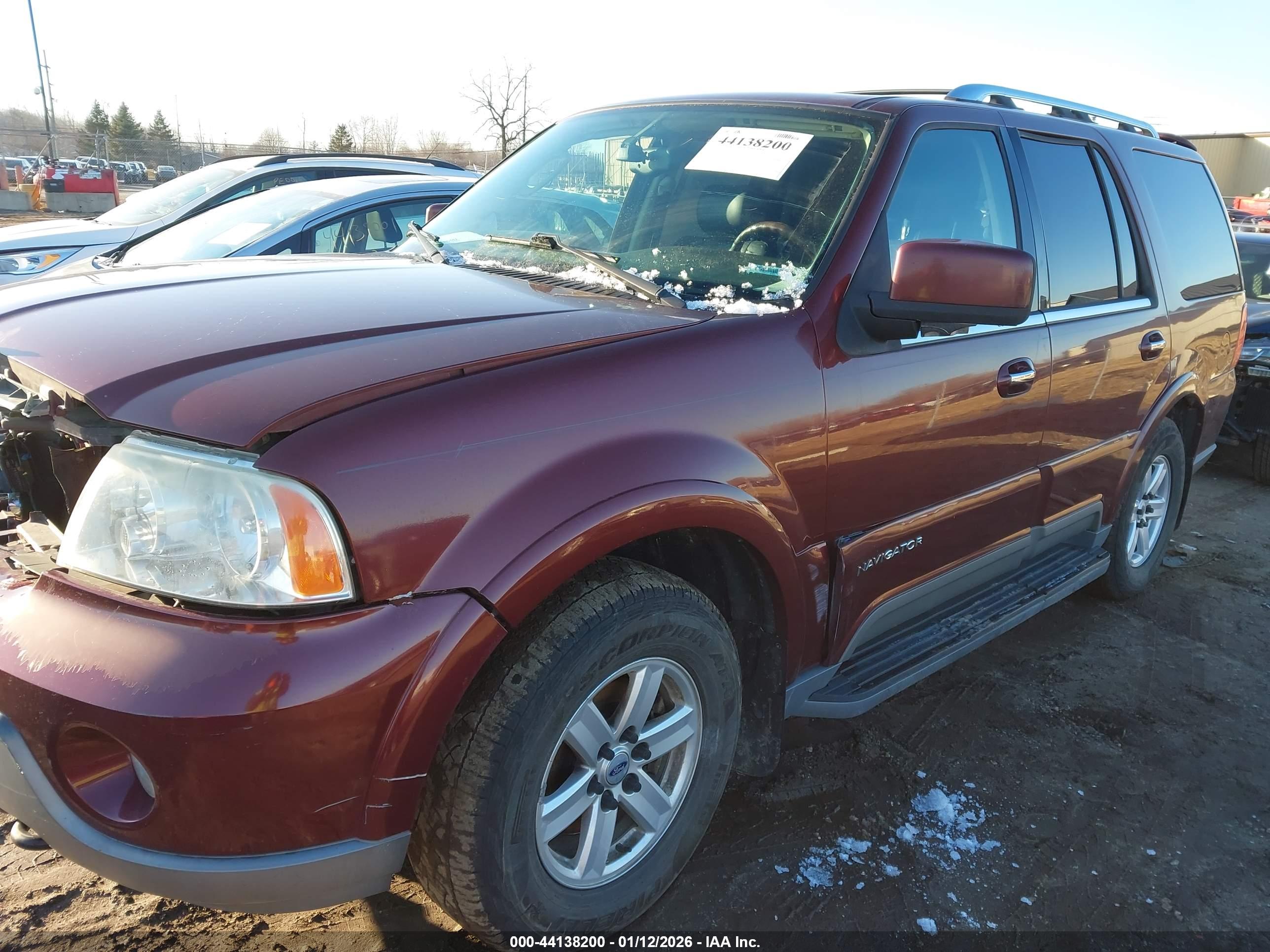 LINCOLN NAVIGATOR image 2