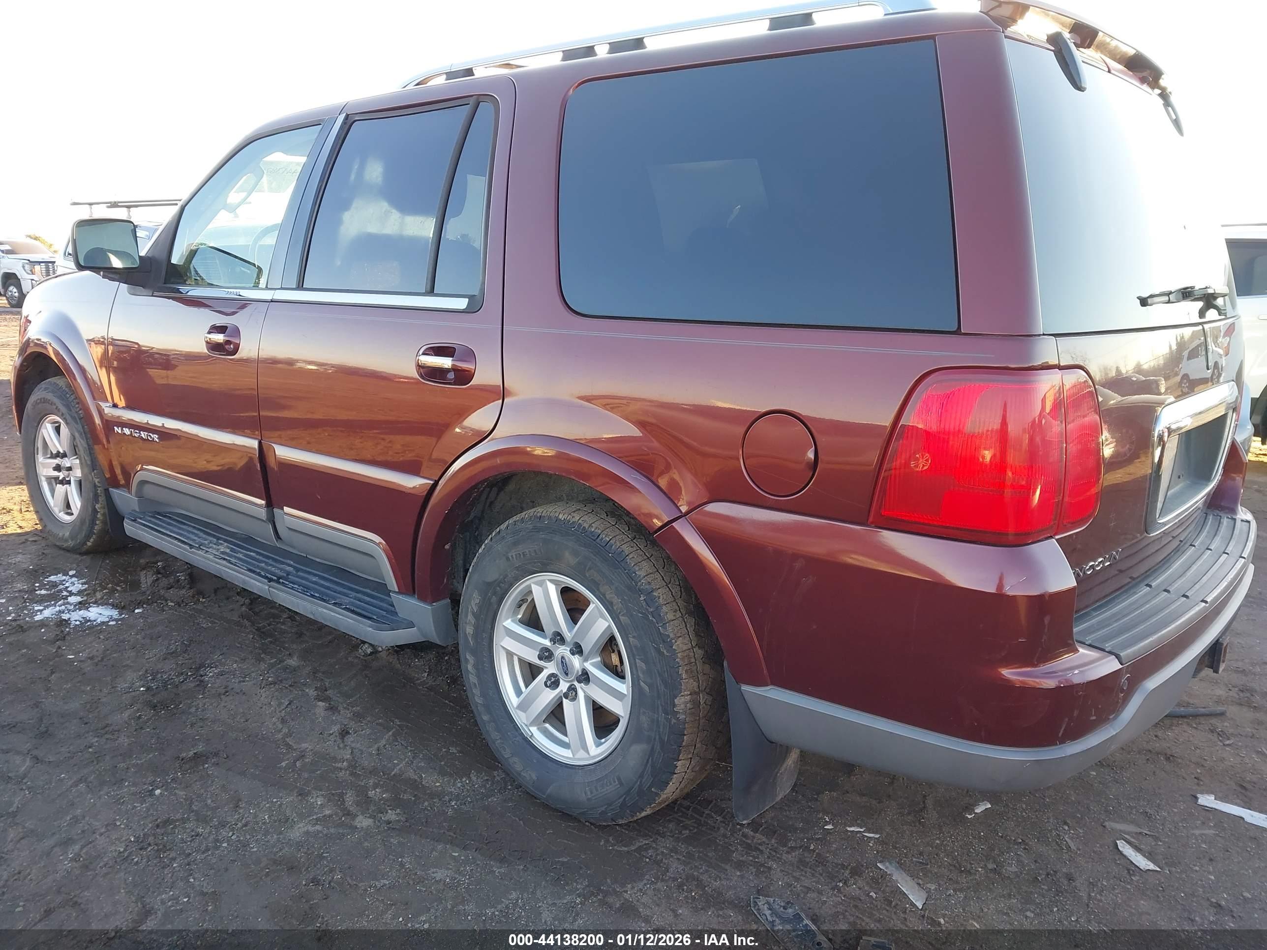 LINCOLN NAVIGATOR image 3