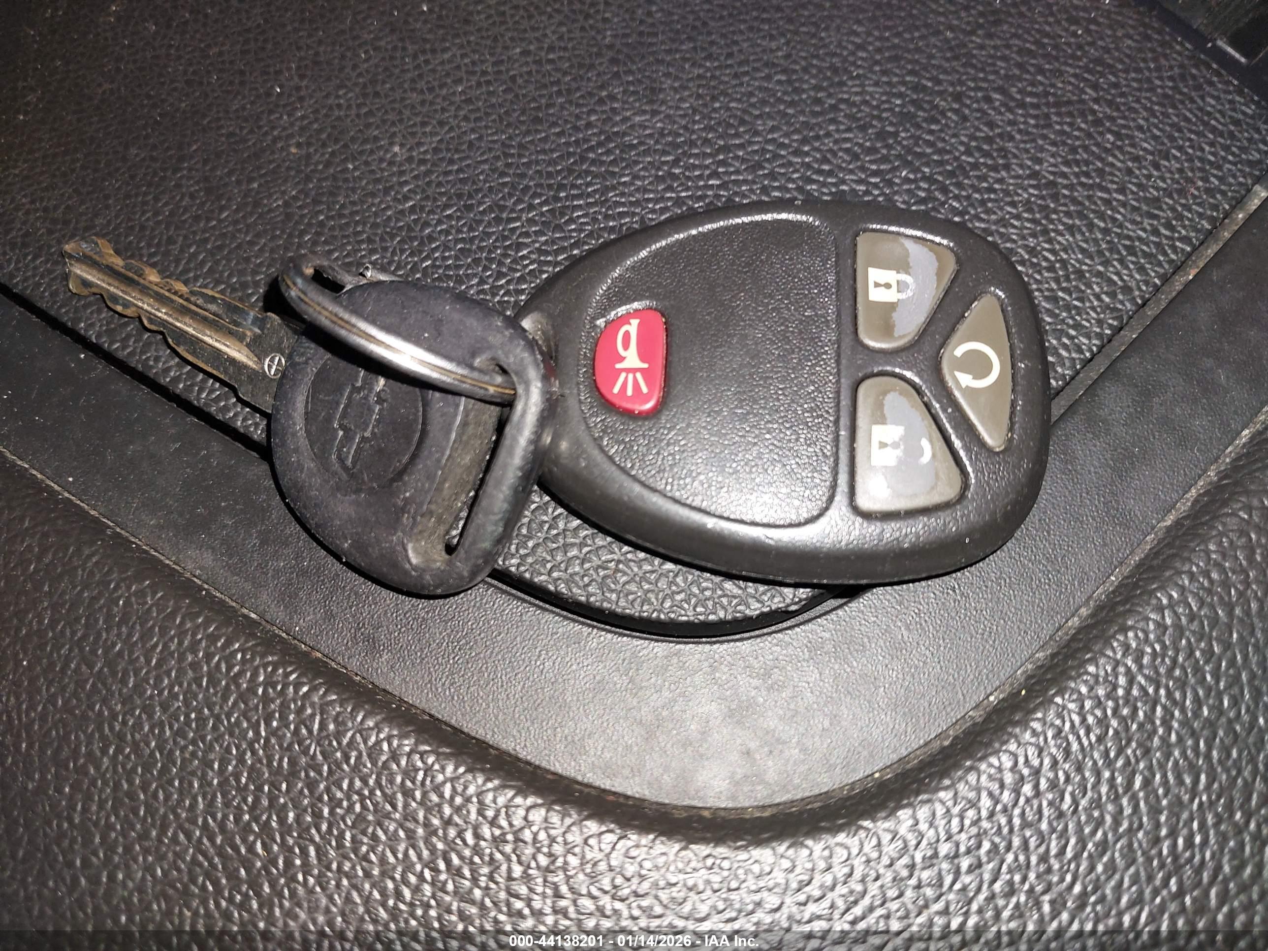 CHEVROLET TRAVERSE image 11