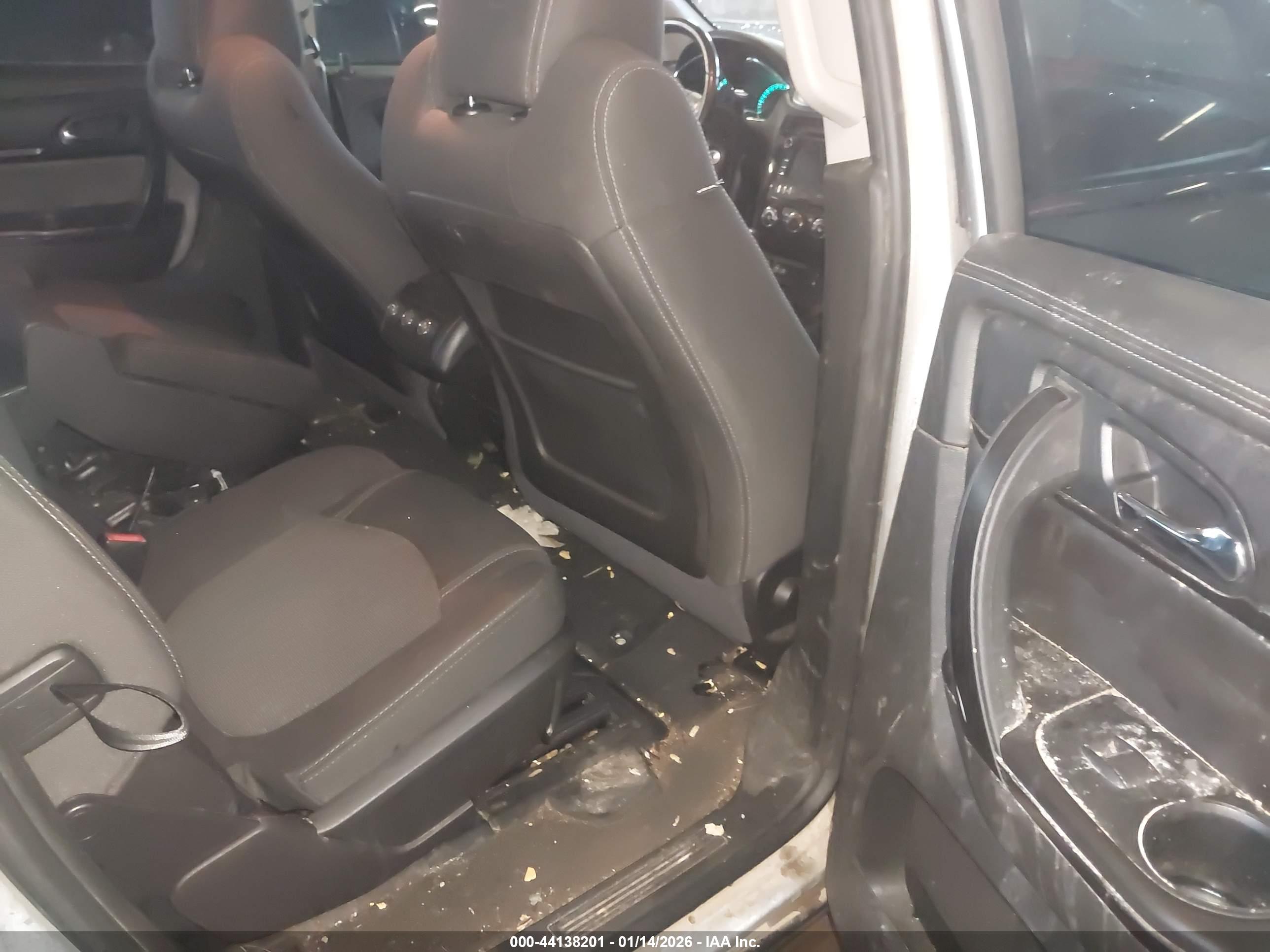CHEVROLET TRAVERSE image 8