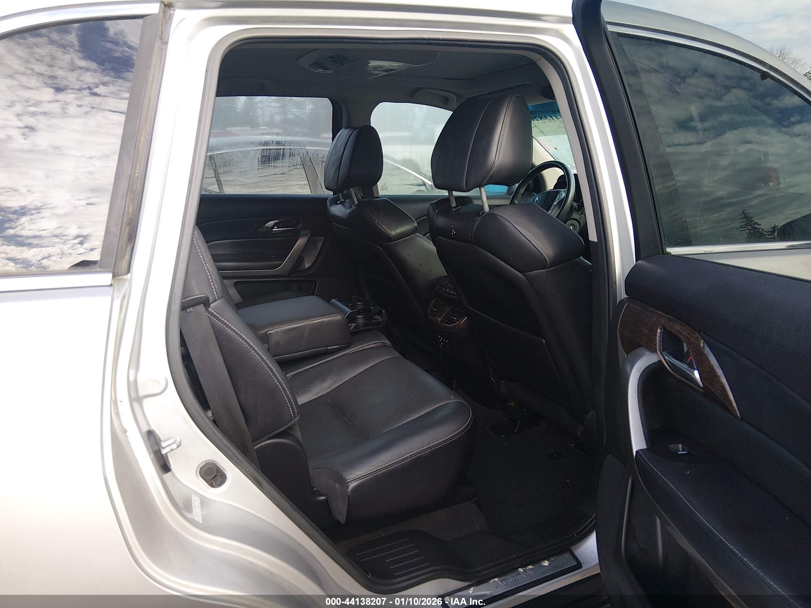 ACURA MDX image 8