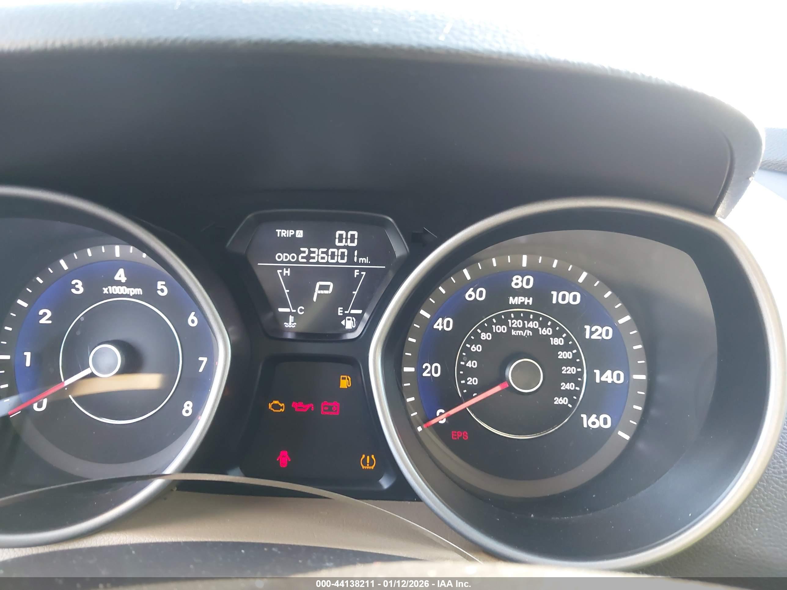 HYUNDAI ELANTRA image 7