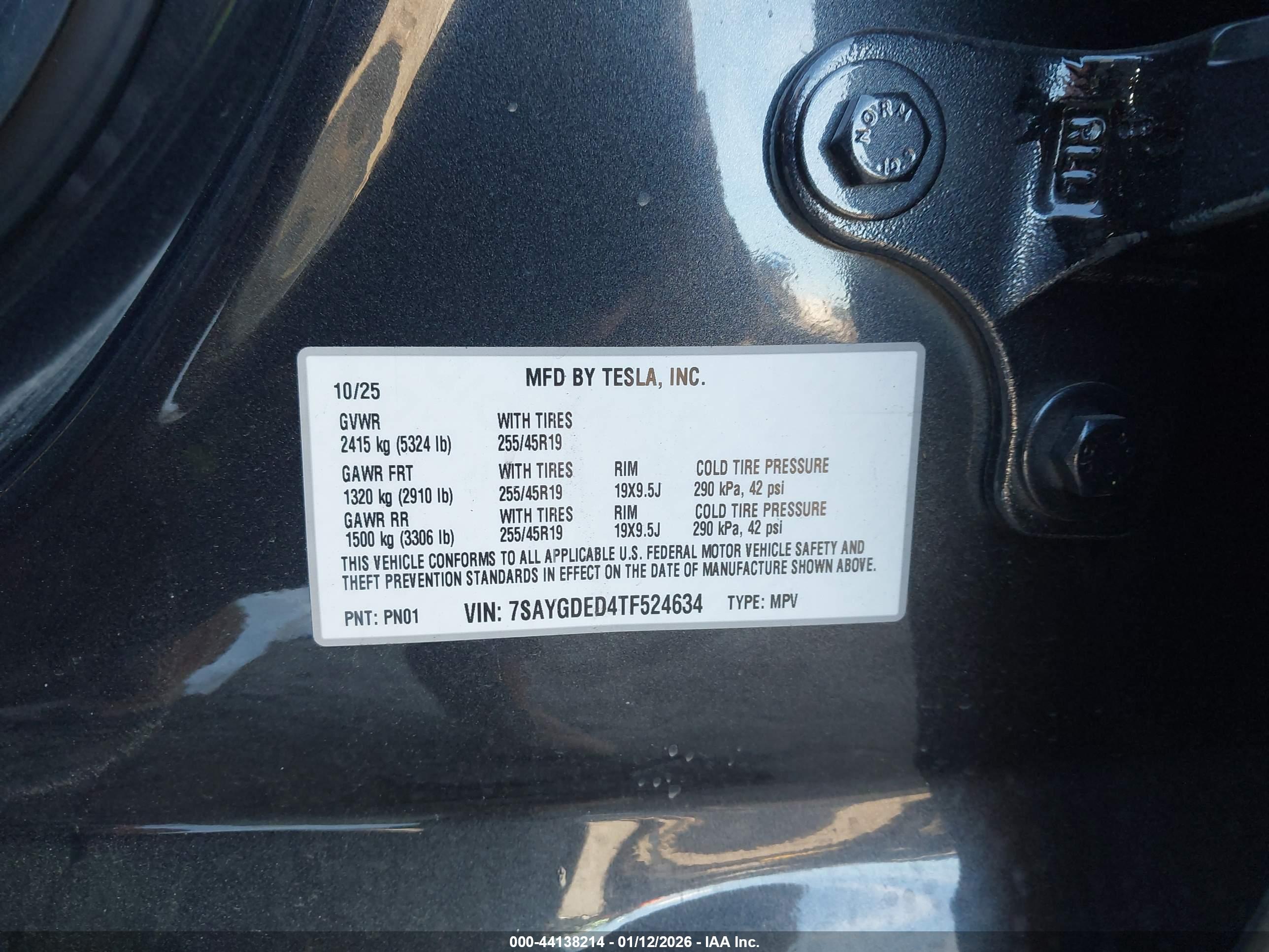 TESLA MODEL image 9