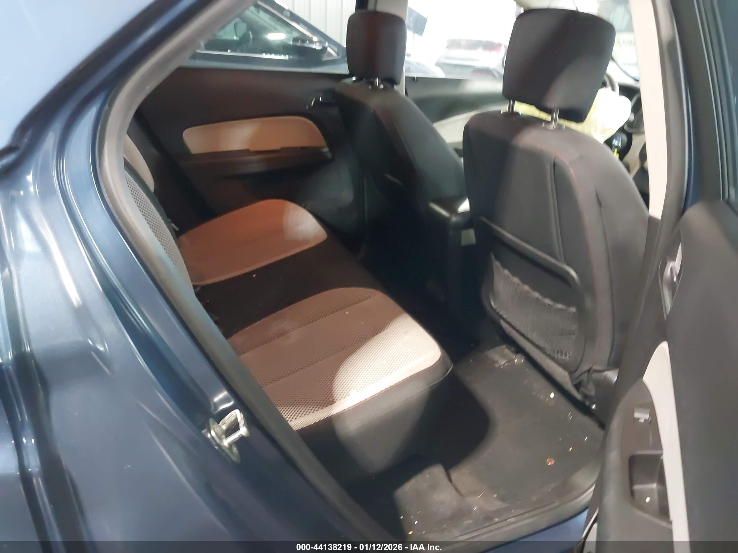 CHEVROLET EQUINOX image 8