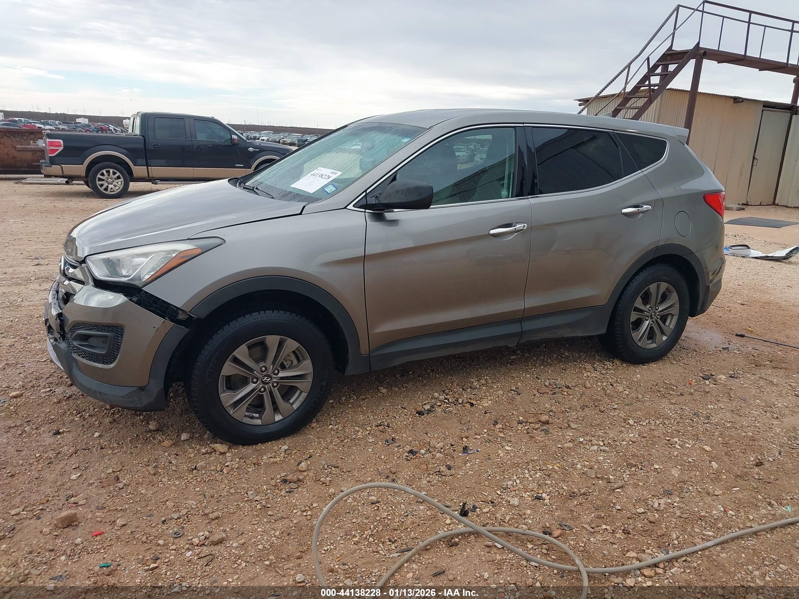 HYUNDAI SANTA image 2